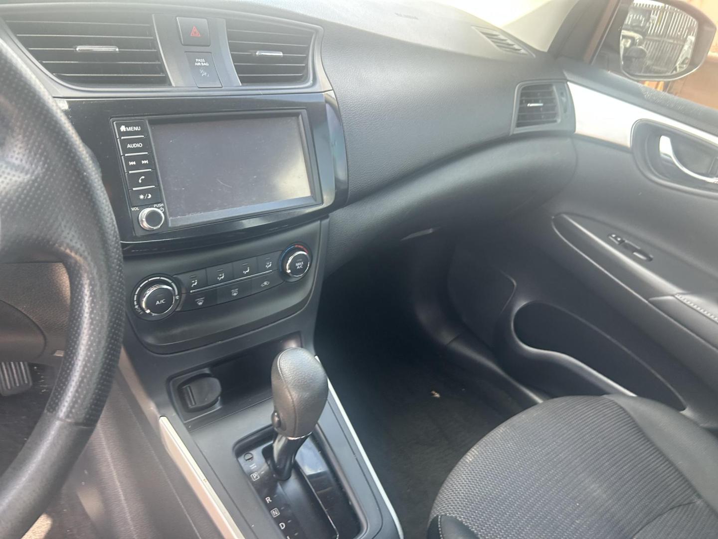 2019 White Nissan Sentra S CVT (3N1AB7AP0KY) with an 1.8L L4 SFI DOHC 16V engine, CVT transmission, located at 1687 Business 35 S, New Braunfels, TX, 78130, (830) 625-7159, 29.655487, -98.051491 - Photo#10