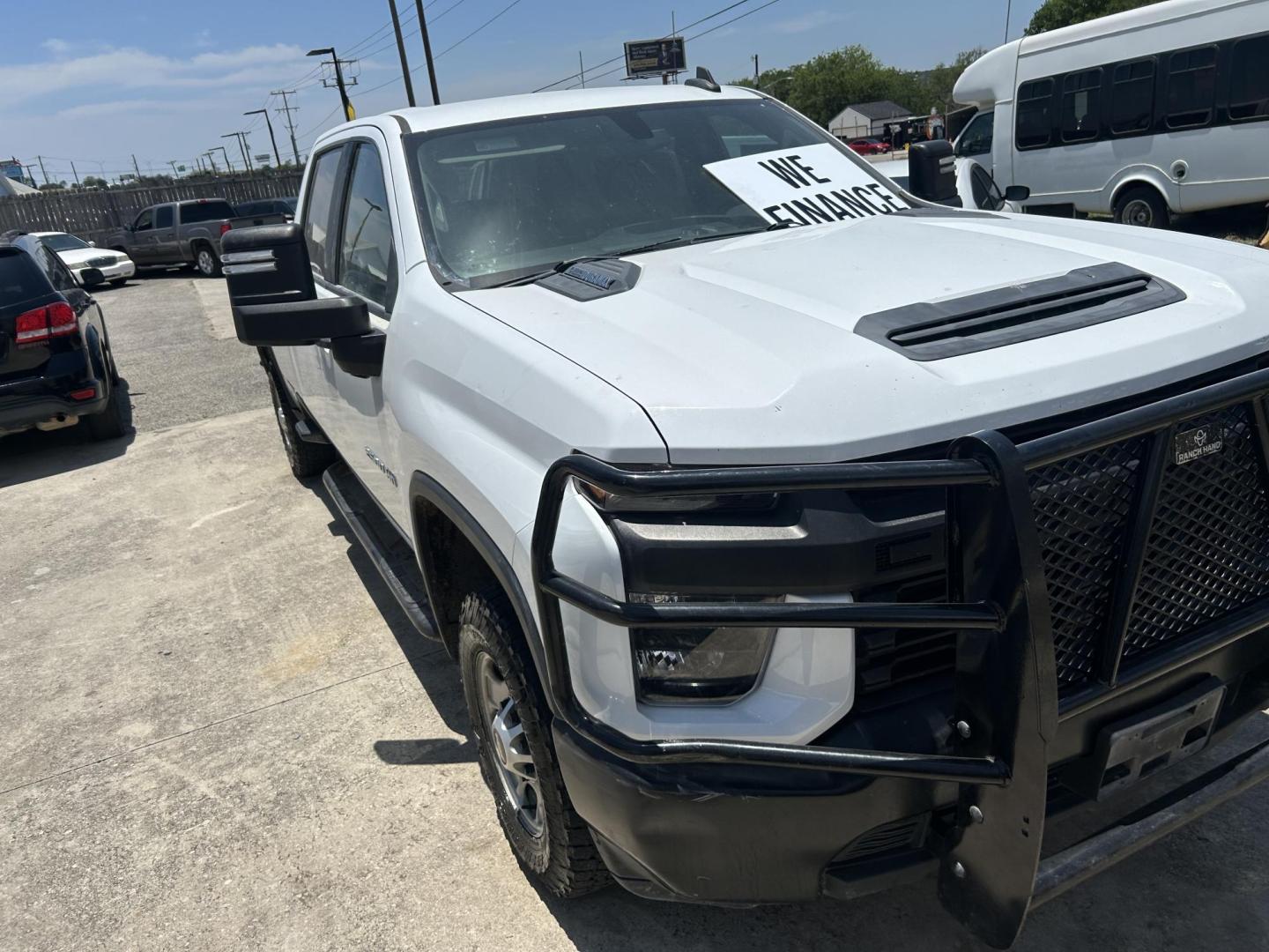 2020 White Chevrolet Silverado 2500HD Work Truck Crew Cab Short Box 2WD (1GC1WLEY7LF) with an 6.6L V8 OHV 16V DIESEL engine, 6A transmission, located at 1687 Business 35 S, New Braunfels, TX, 78130, (830) 625-7159, 29.655487, -98.051491 - Photo#1