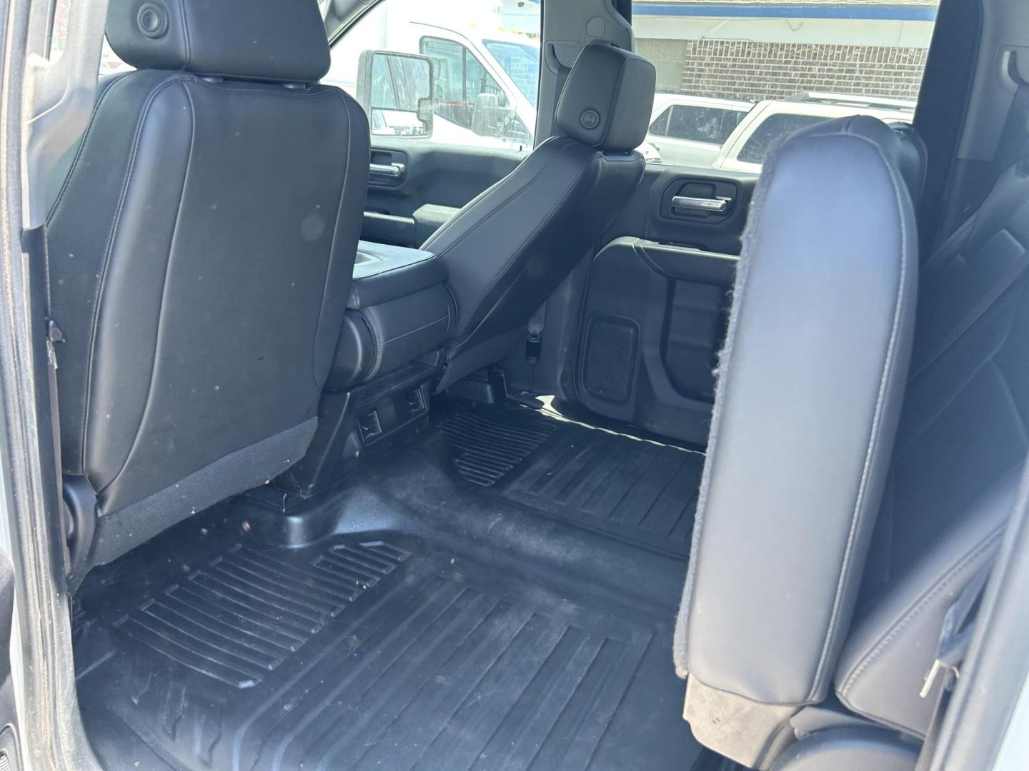 2020 White Chevrolet Silverado 2500HD Work Truck Crew Cab Short Box 2WD (1GC1WLEY7LF) with an 6.6L V8 OHV 16V DIESEL engine, 6A transmission, located at 1687 Business 35 S, New Braunfels, TX, 78130, (830) 625-7159, 29.655487, -98.051491 - Photo#8