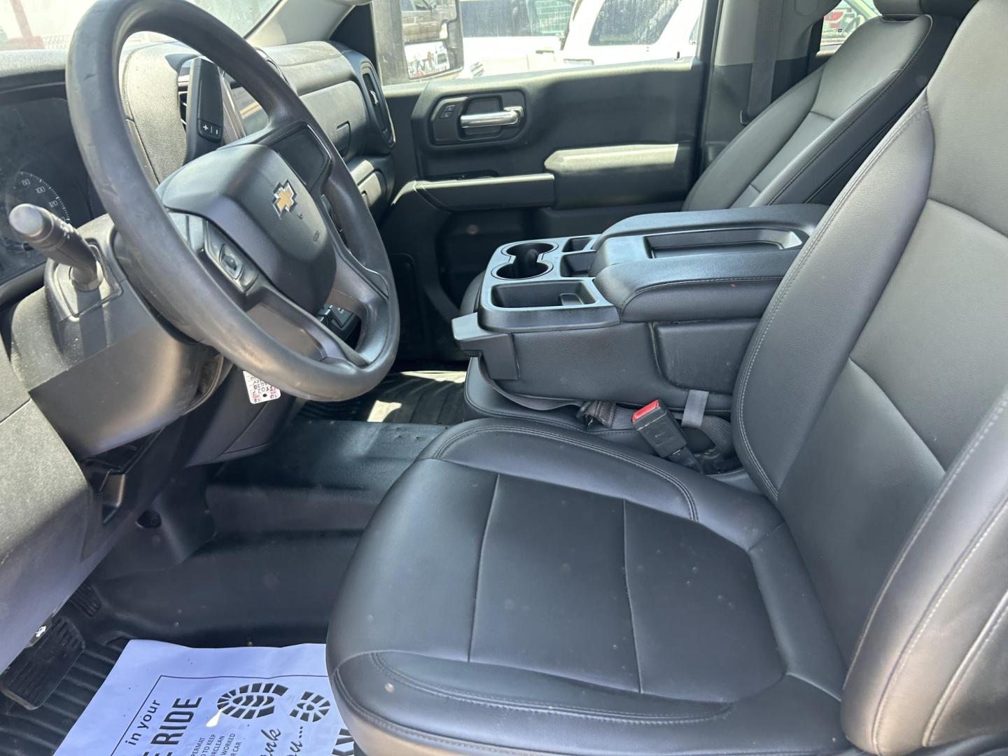 2020 White Chevrolet Silverado 2500HD Work Truck Crew Cab Short Box 2WD (1GC1WLEY7LF) with an 6.6L V8 OHV 16V DIESEL engine, 6A transmission, located at 1687 Business 35 S, New Braunfels, TX, 78130, (830) 625-7159, 29.655487, -98.051491 - Photo#10