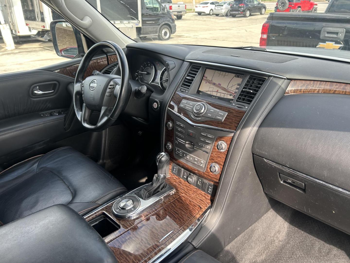 2020 Silver Nissan Armada SL 2WD (JN8AY2ND2L9) with an 5.6L V8 DOHC 32V engine, 7A transmission, located at 1687 Business 35 S, New Braunfels, TX, 78130, (830) 625-7159, 29.655487, -98.051491 - Photo#3