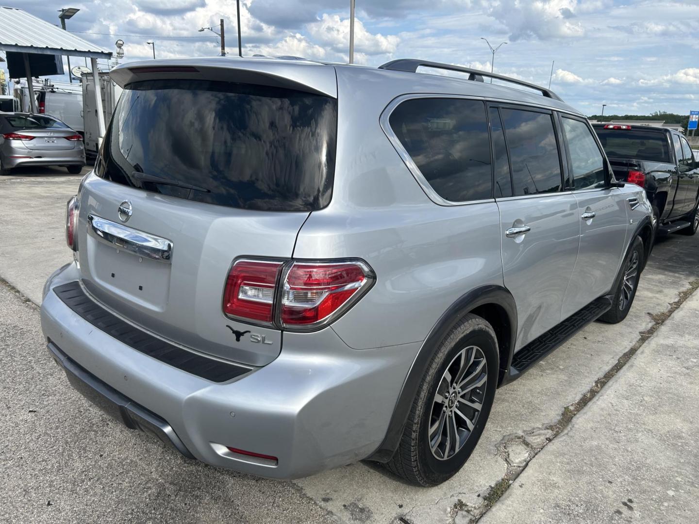 2020 Silver Nissan Armada SL 2WD (JN8AY2ND2L9) with an 5.6L V8 DOHC 32V engine, 7A transmission, located at 1687 Business 35 S, New Braunfels, TX, 78130, (830) 625-7159, 29.655487, -98.051491 - Photo#7
