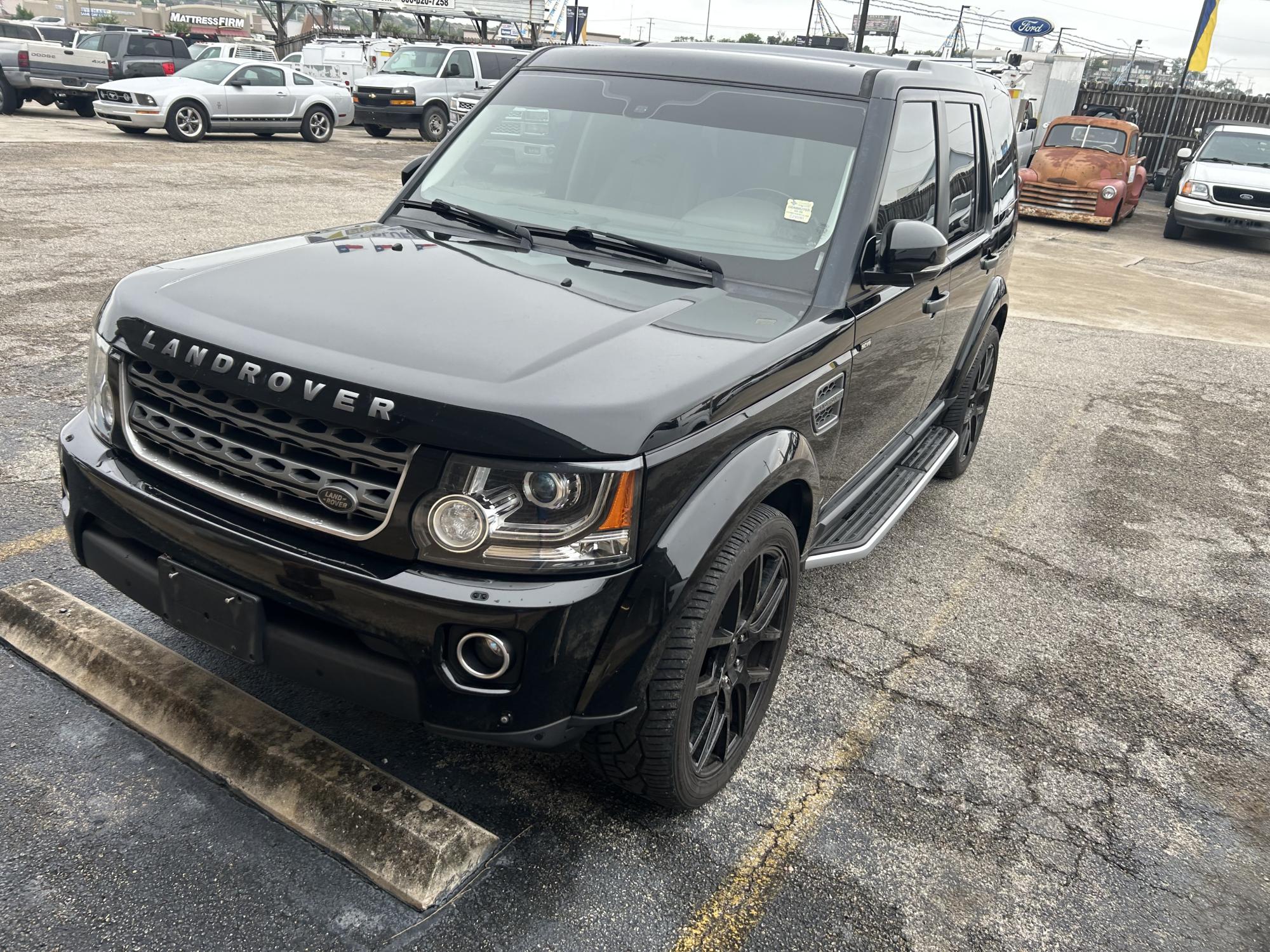 photo of 2016 Land Rover LR4 HSE