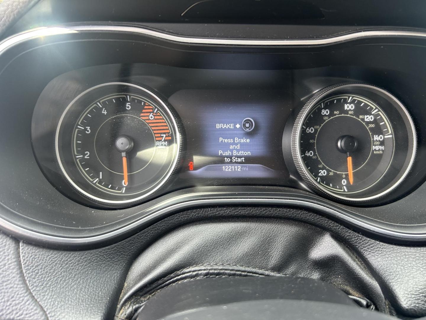 2019 Red Jeep Cherokee Limited FWD (1C4PJLDN9KD) with an 2.0L L4 DOHC 16V TURBO engine, 9A transmission, located at 1687 Business 35 S, New Braunfels, TX, 78130, (830) 625-7159, 29.655487, -98.051491 - Photo#12