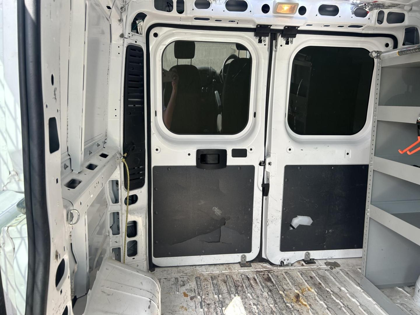 2019 White RAM Promaster 1500 Low Roof Tradesman 118-in. WB (3C6TRVNG9KE) with an 3.6L V6 engine, 6A transmission, located at 1687 Business 35 S, New Braunfels, TX, 78130, (830) 625-7159, 29.655487, -98.051491 - Photo#6