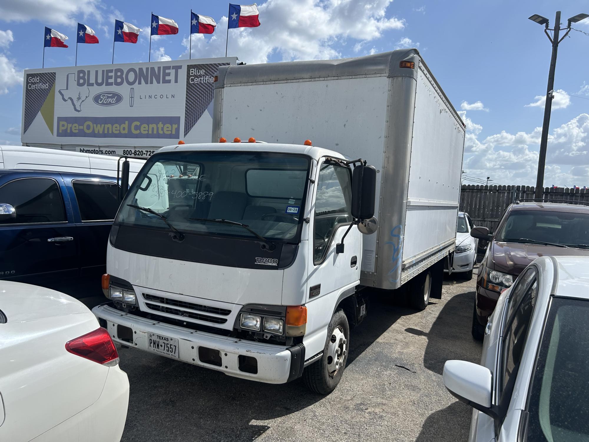 photo of 2004 GMC W45042 -