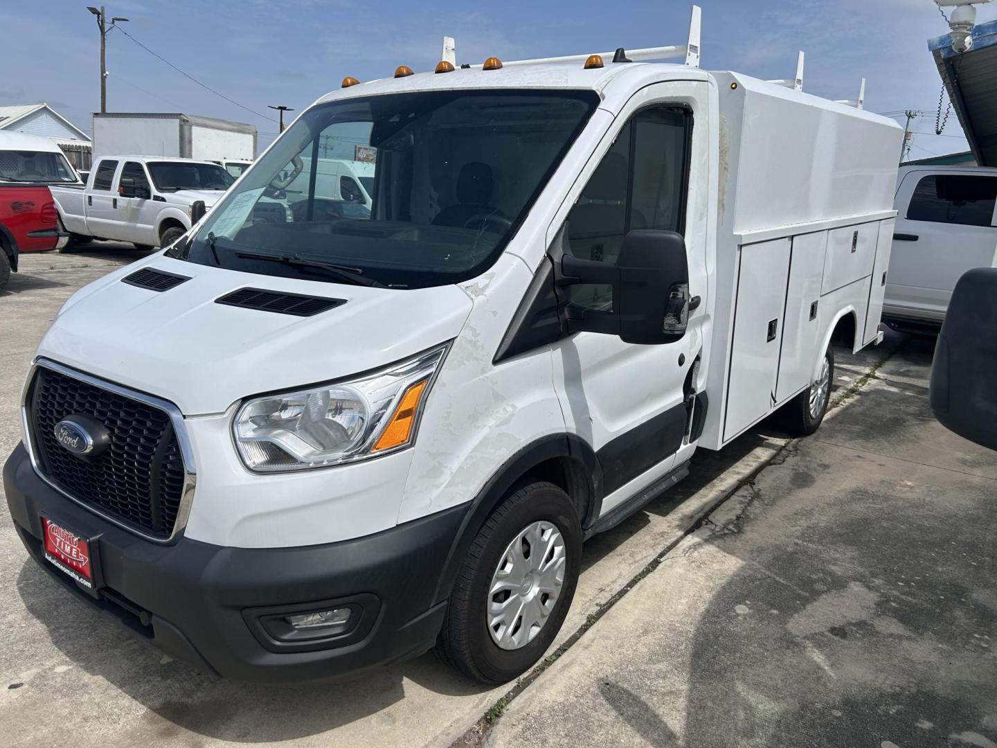 2020 White Ford Transit T-350 (1FDBW5P86LK) with an 3.5L V6 DOHC 24V engine, located at 1687 Business 35 S, New Braunfels, TX, 78130, (830) 625-7159, 29.655487, -98.051491 - Photo#0