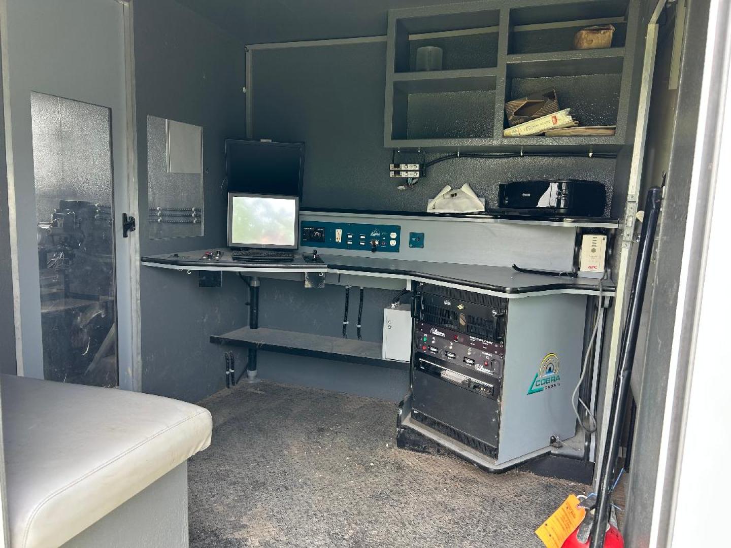 2012 White /Gray Ford E-Series Van E-350 Super Duty (1FDWE3FLXCD) with an 5.4L V8 SOHC 16V FFV engine, 4-Speed Automatic transmission, located at 1687 Business 35 S, New Braunfels, TX, 78130, (830) 625-7159, 29.655487, -98.051491 - Photo#8