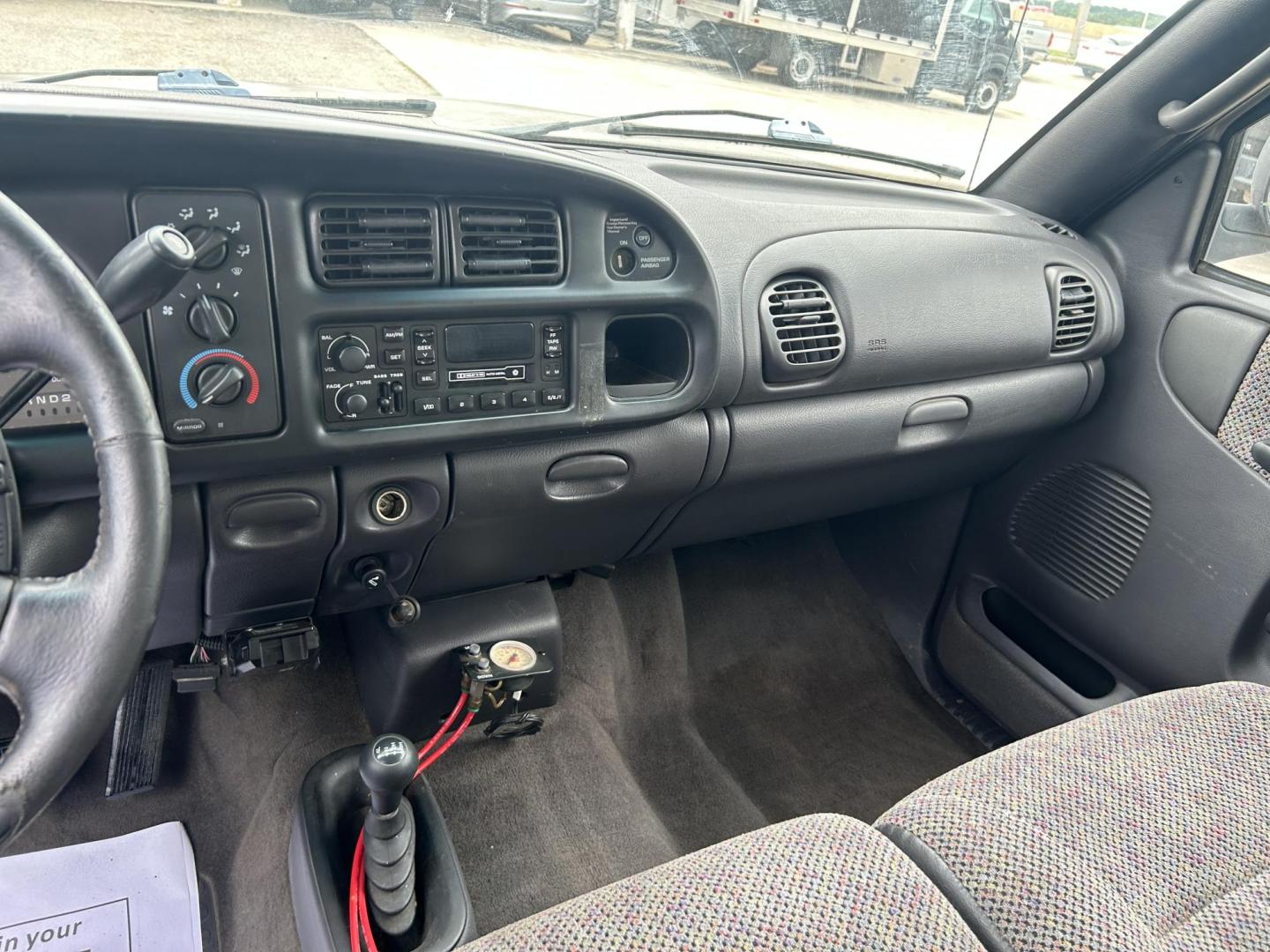 1999 Dodge Ram 2500 Reg. Cab Long Bed 4WD (3B7KF2667XM) with an 5.9L L6 OHV 24V TURBO DIESEL engine, located at 1687 Business 35 S, New Braunfels, TX, 78130, (830) 625-7159, 29.655487, -98.051491 - Photo#9
