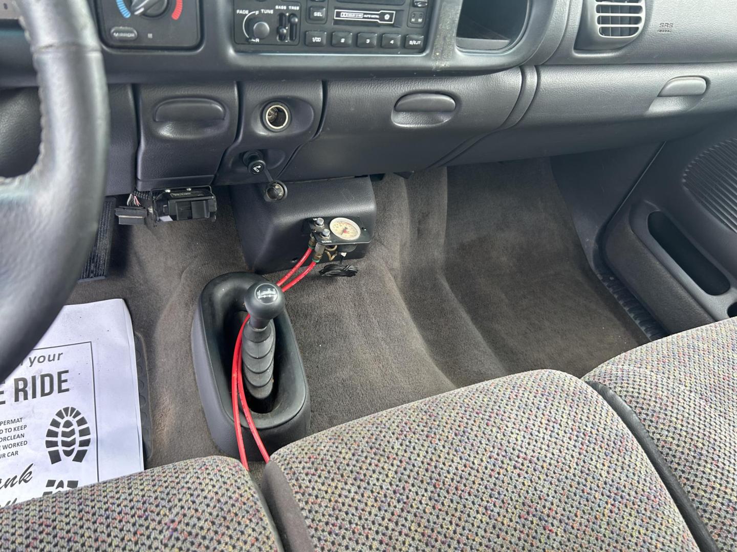 1999 Dodge Ram 2500 Reg. Cab Long Bed 4WD (3B7KF2667XM) with an 5.9L L6 OHV 24V TURBO DIESEL engine, located at 1687 Business 35 S, New Braunfels, TX, 78130, (830) 625-7159, 29.655487, -98.051491 - Photo#8