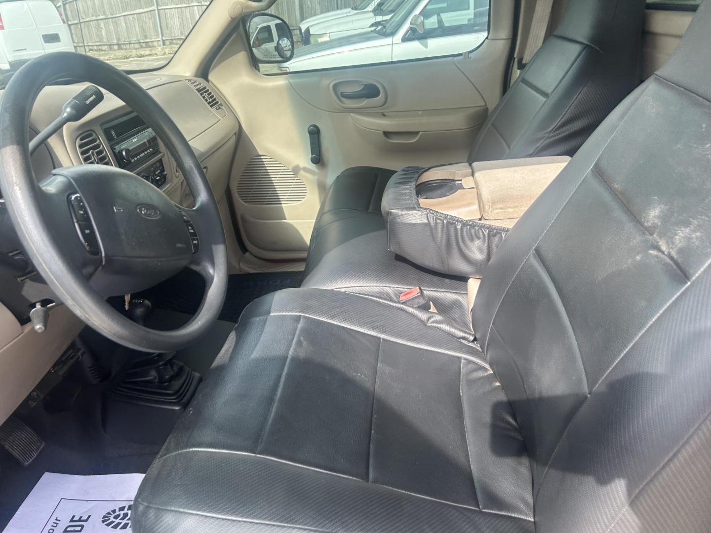 2001 Red Ford F-150 XL Flareside 4WD (1FTRF08W01K) with an 4.6L V8 SOHC 16V engine, located at 1687 Business 35 S, New Braunfels, TX, 78130, (830) 625-7159, 29.655487, -98.051491 - Photo#8