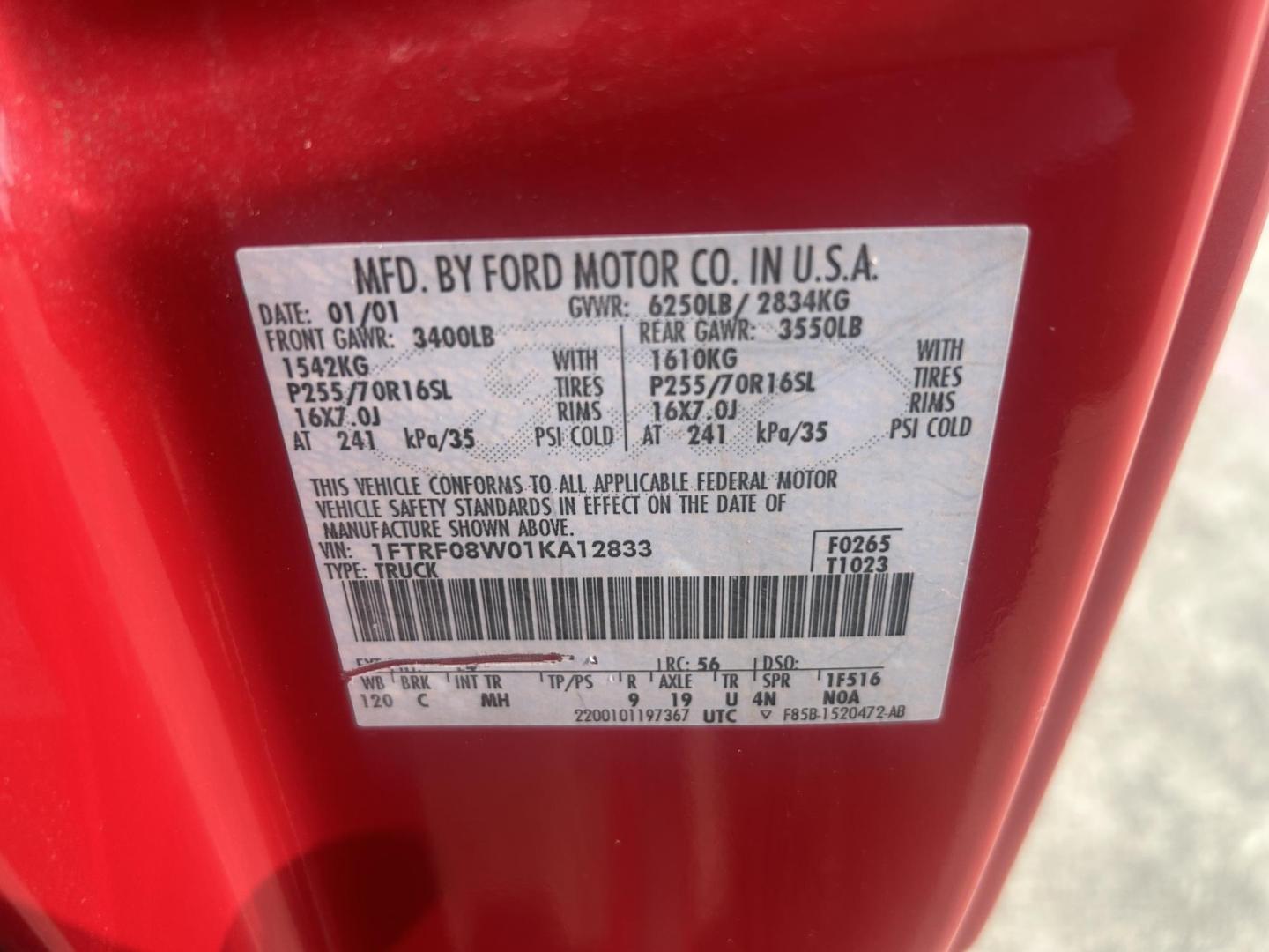 2001 Red Ford F-150 XL Flareside 4WD (1FTRF08W01K) with an 4.6L V8 SOHC 16V engine, located at 1687 Business 35 S, New Braunfels, TX, 78130, (830) 625-7159, 29.655487, -98.051491 - Photo#11