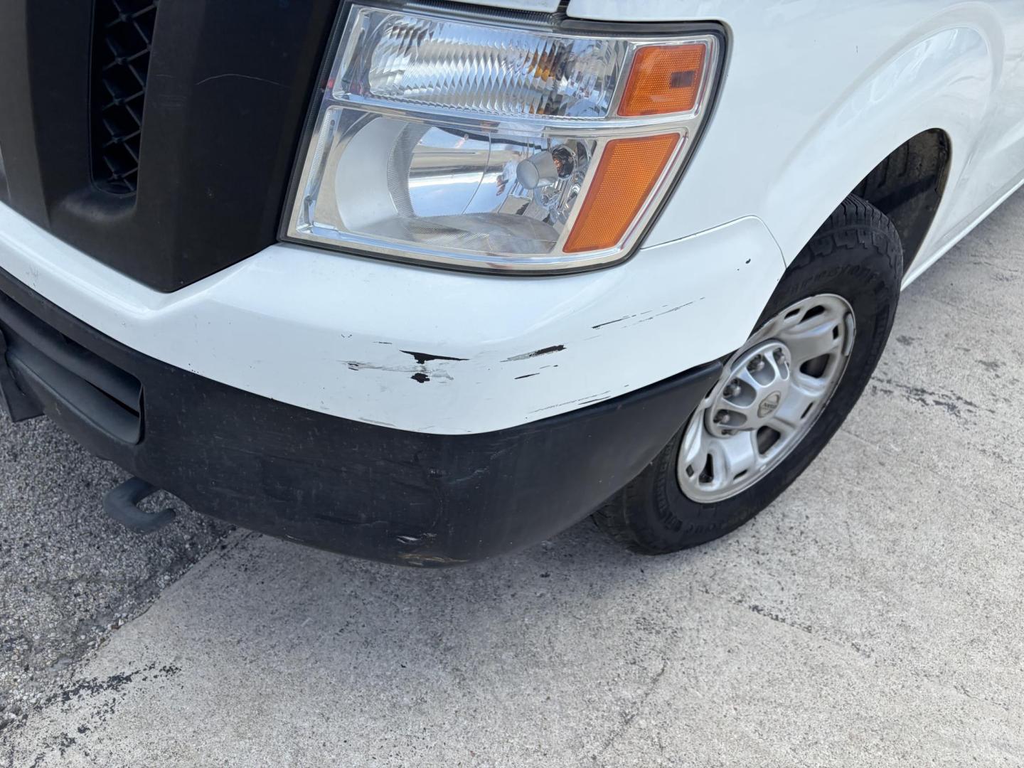 2017 White Nissan NV Cargo 2500 HD SV V8 High Roof (1N6AF0LY4HN) with an 5.6L V8 DOHC 32V engine, 5A transmission, located at 1687 Business 35 S, New Braunfels, TX, 78130, (830) 625-7159, 29.655487, -98.051491 - Photo#15
