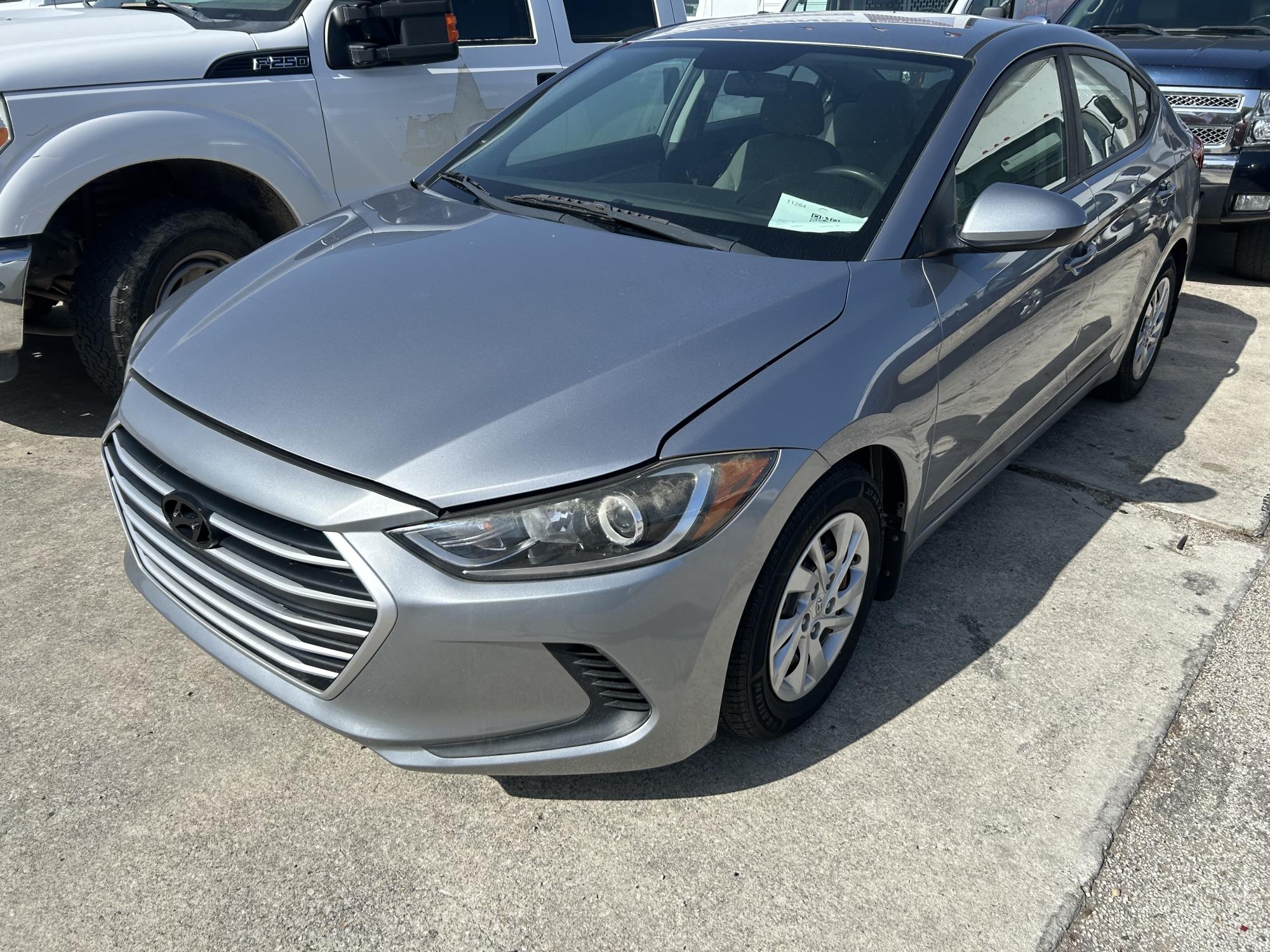 photo of 2017 Hyundai Elantra SE 6AT