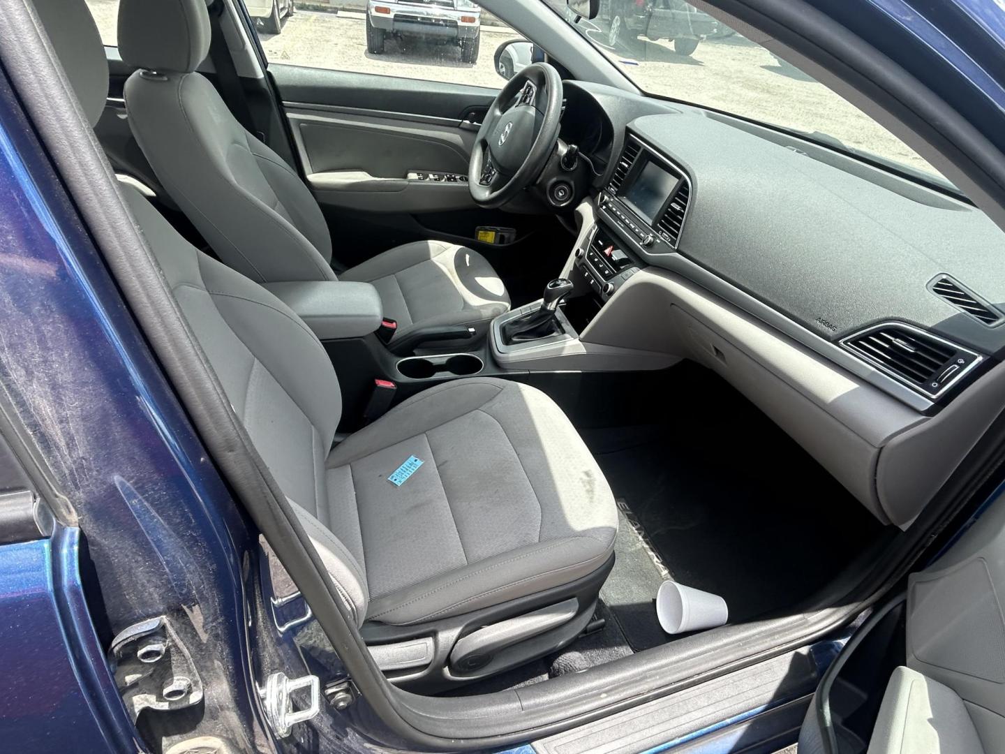 2018 Blue Hyundai Elantra Limited (5NPD84LF6JH) with an 1.8L L4 DOHC 16V engine, 6A transmission, located at 1687 Business 35 S, New Braunfels, TX, 78130, (830) 625-7159, 29.655487, -98.051491 - Photo#2