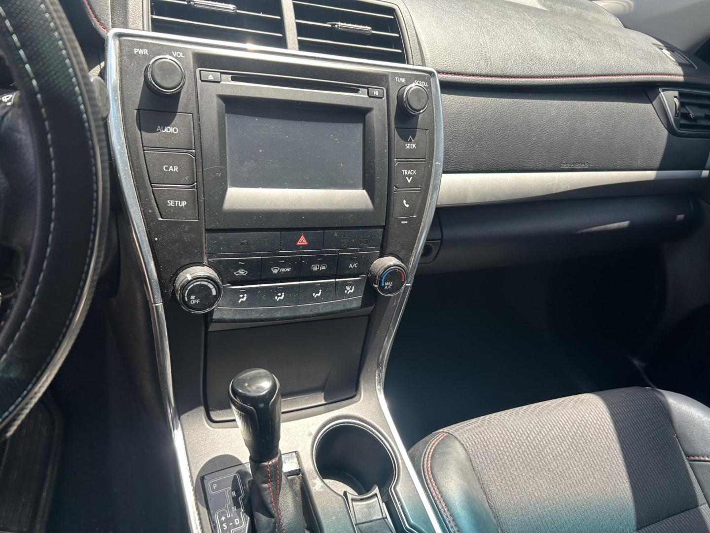 2016 Black Toyota Camry SE (4T1BF1FK6GU) with an 2.5L L4 DOHC 16V engine, 6-Speed Automatic transmission, located at 1687 Business 35 S, New Braunfels, TX, 78130, (830) 625-7159, 29.655487, -98.051491 - Photo#12