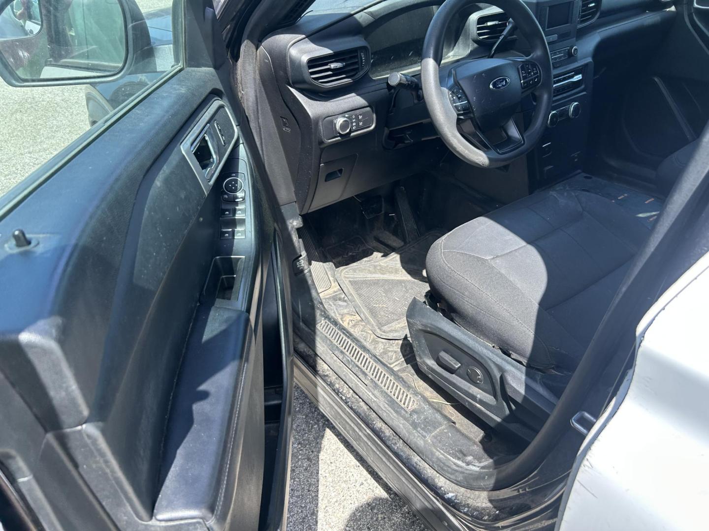 2021 Black Ford Explorer Police 4WD (1FM5K8AB8MG) with an 3.3L V6 DOHC 24V engine, 10A transmission, located at 1687 Business 35 S, New Braunfels, TX, 78130, (830) 625-7159, 29.655487, -98.051491 - Photo#10