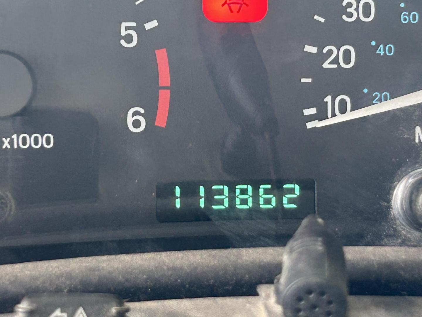 2000 Gray Jeep Wrangler Sport (1J4FA49S6YP) with an 4.0L L6 OHV 12V engine, located at 1687 Business 35 S, New Braunfels, TX, 78130, (830) 625-7159, 29.655487, -98.051491 - Photo#11