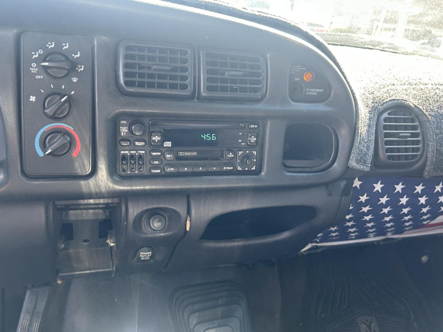 2001 White Dodge Ram 2500 Quad Cab Long Bed 4WD (3B7KF23741G) with an 5.9L V6 OHV 24V TURBO DIESEL engine, located at 1687 Business 35 S, New Braunfels, TX, 78130, (830) 625-7159, 29.655487, -98.051491 - Photo#11