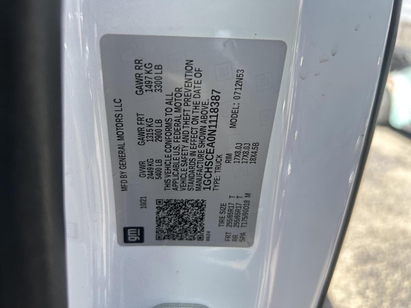 2022 White Chevrolet Colorado LT Ext. Cab 2WD (1GCHSCEA0N1) with an 2.5L L4 DOHC 16V GAS engine, 6A transmission, located at 1687 Business 35 S, New Braunfels, TX, 78130, (830) 625-7159, 29.655487, -98.051491 - Photo#11