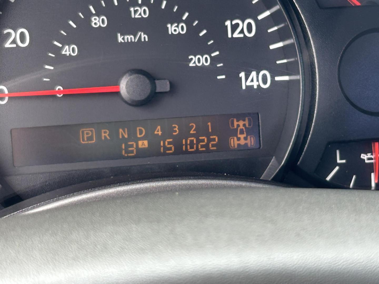 2007 Nissan Titan LE King Cab 4WD (1N6BA06B67N) with an 5.6L V8 DOHC 32V FFV engine, 5-Speed Automatic transmission, located at 1687 Business 35 S, New Braunfels, TX, 78130, (830) 625-7159, 29.655487, -98.051491 - Photo#9