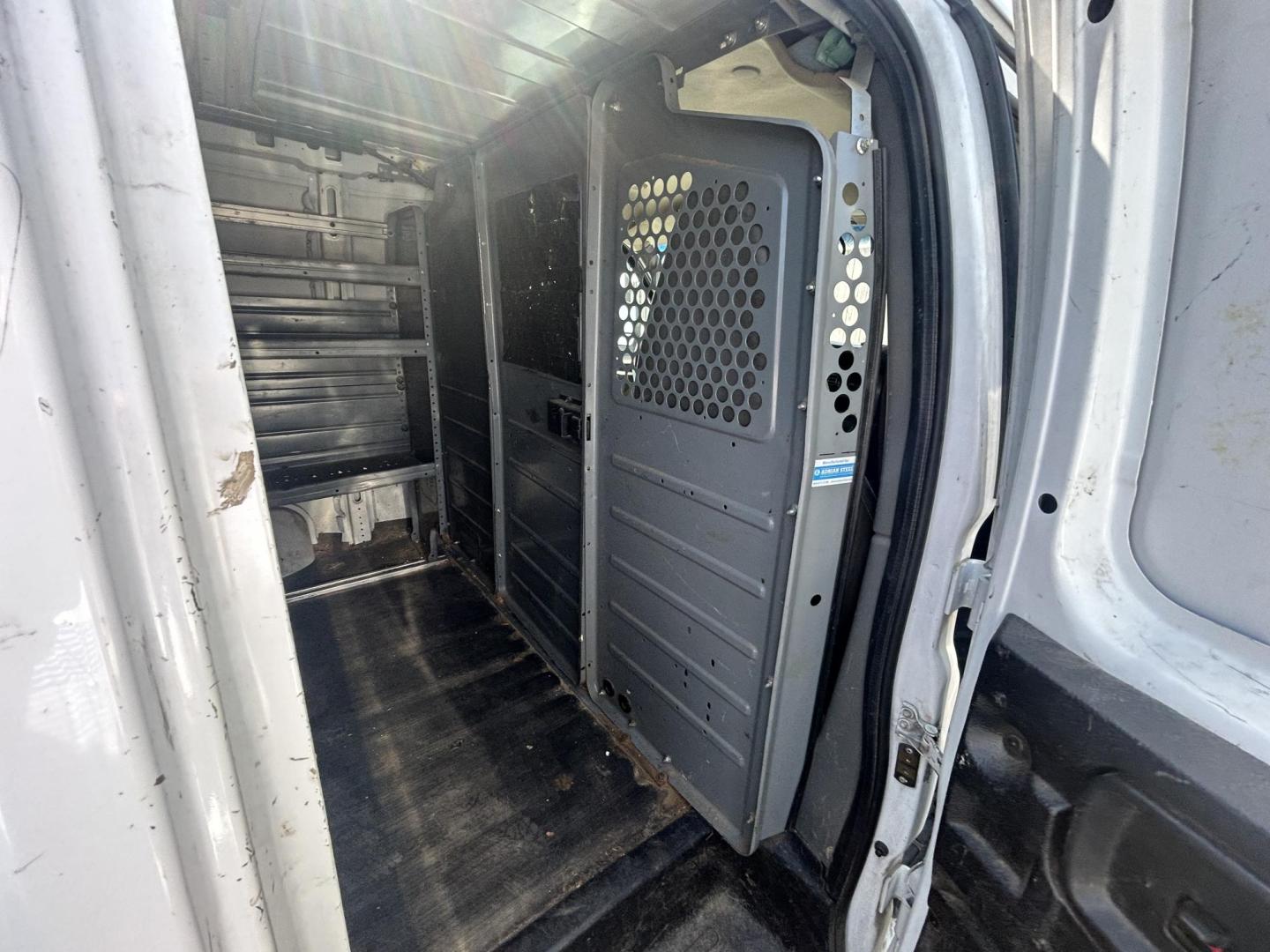 2016 White Chevrolet Express 3500 Cargo (1GCZGGFG3G1) with an 6.0L V8 OHV 16V FFV engine, 6A transmission, located at 1687 Business 35 S, New Braunfels, TX, 78130, (830) 625-7159, 29.655487, -98.051491 - Photo#8