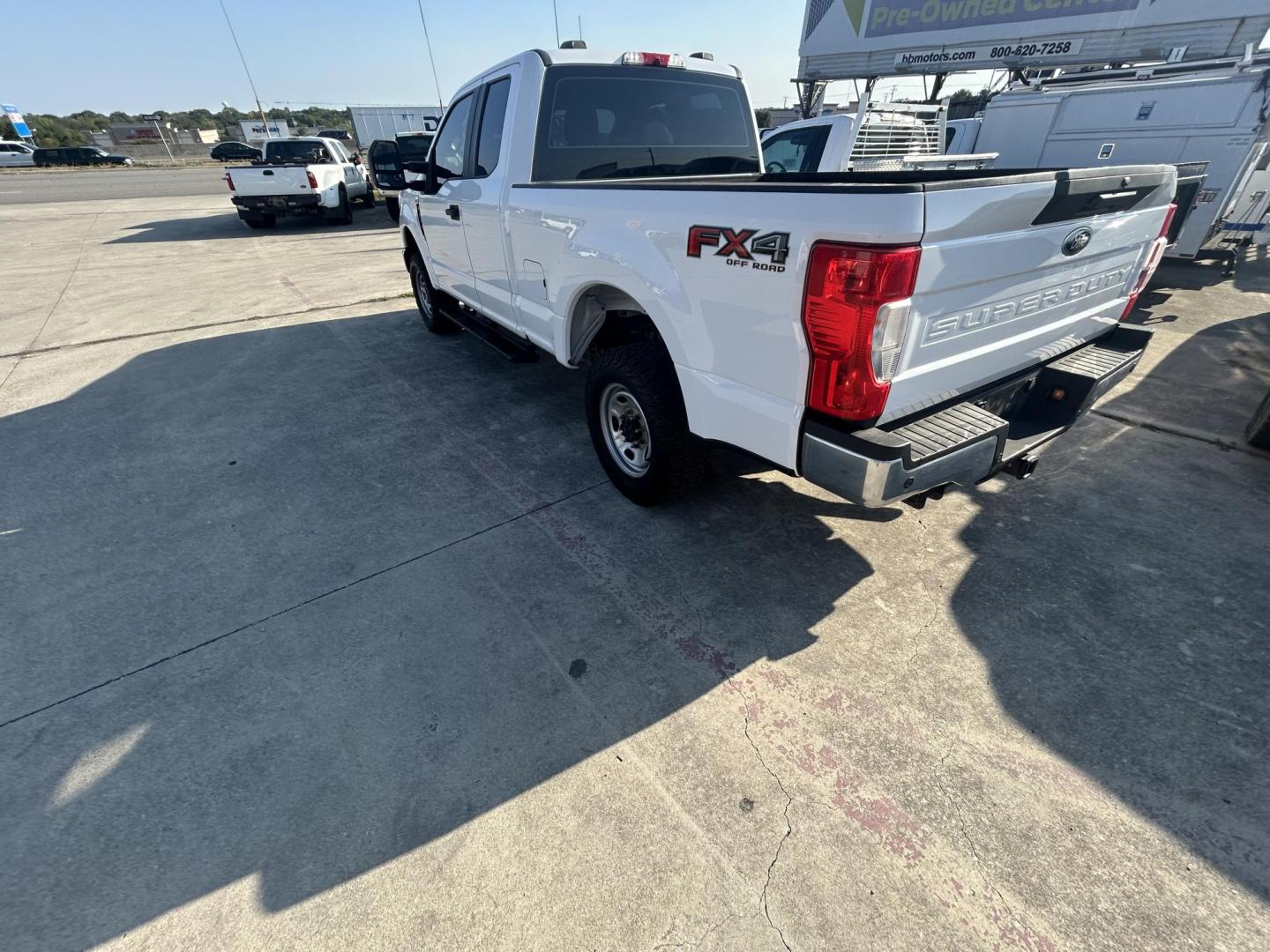 2021 White Ford F-250 SD XLT SuperCab Long Bed 4WD (1FT7X2B69ME) with an 6.2L V8 OHV 16V engine, 6A transmission, located at 1687 Business 35 S, New Braunfels, TX, 78130, (830) 625-7159, 29.655487, -98.051491 - Photo#7