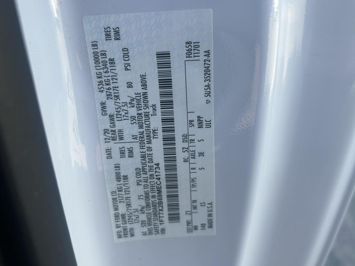 2021 White Ford F-250 SD XLT SuperCab Long Bed 4WD (1FT7X2B69ME) with an 6.2L V8 OHV 16V engine, 6A transmission, located at 1687 Business 35 S, New Braunfels, TX, 78130, (830) 625-7159, 29.655487, -98.051491 - Photo#11