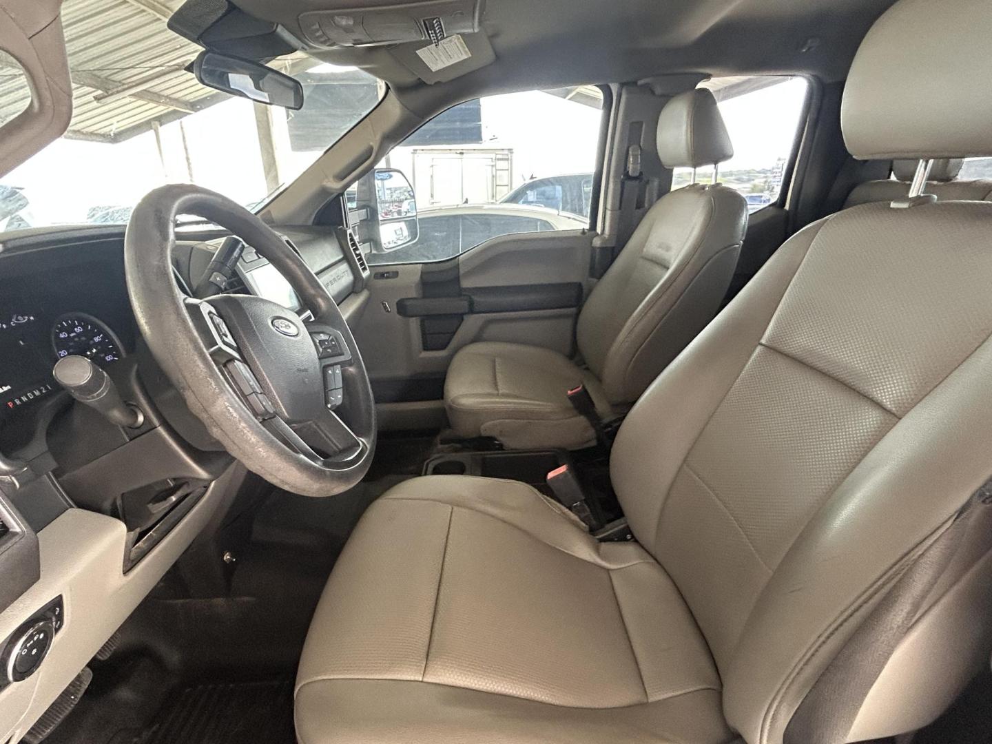 2021 White Ford F-250 SD XLT SuperCab Long Bed 4WD (1FT7X2B69ME) with an 6.2L V8 OHV 16V engine, 6A transmission, located at 1687 Business 35 S, New Braunfels, TX, 78130, (830) 625-7159, 29.655487, -98.051491 - Photo#7