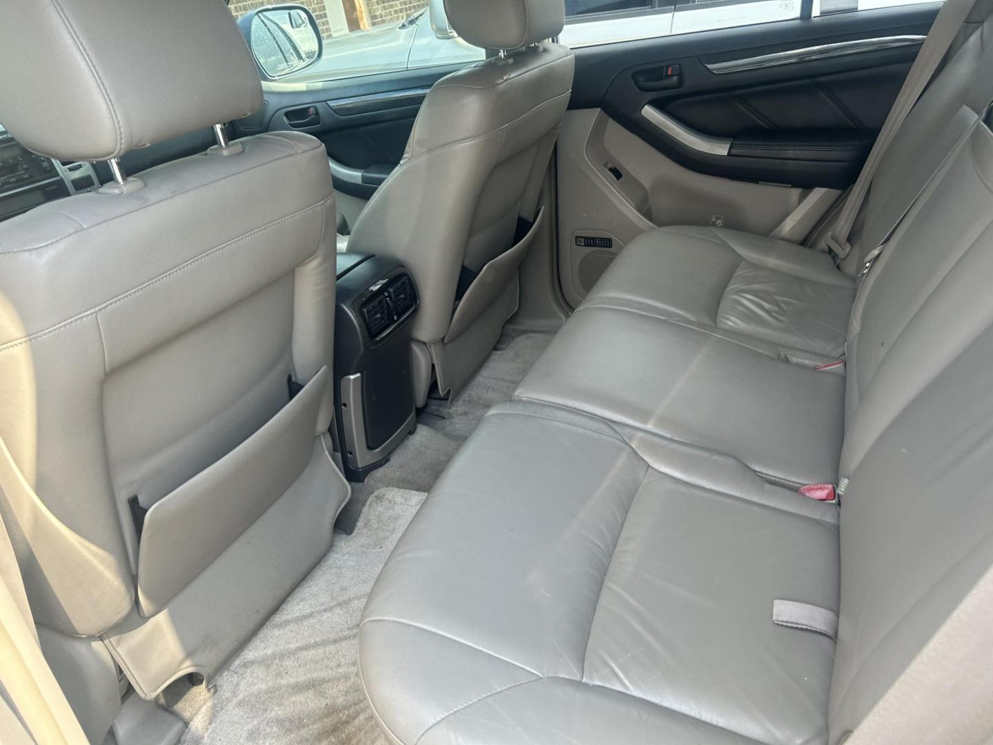 2003 Blue Toyota 4Runner Limited 2WD (JTEZT17RX30) with an 4.7L V8 DOHC 32V engine, located at 1687 Business 35 S, New Braunfels, TX, 78130, (830) 625-7159, 29.655487, -98.051491 - Photo#8