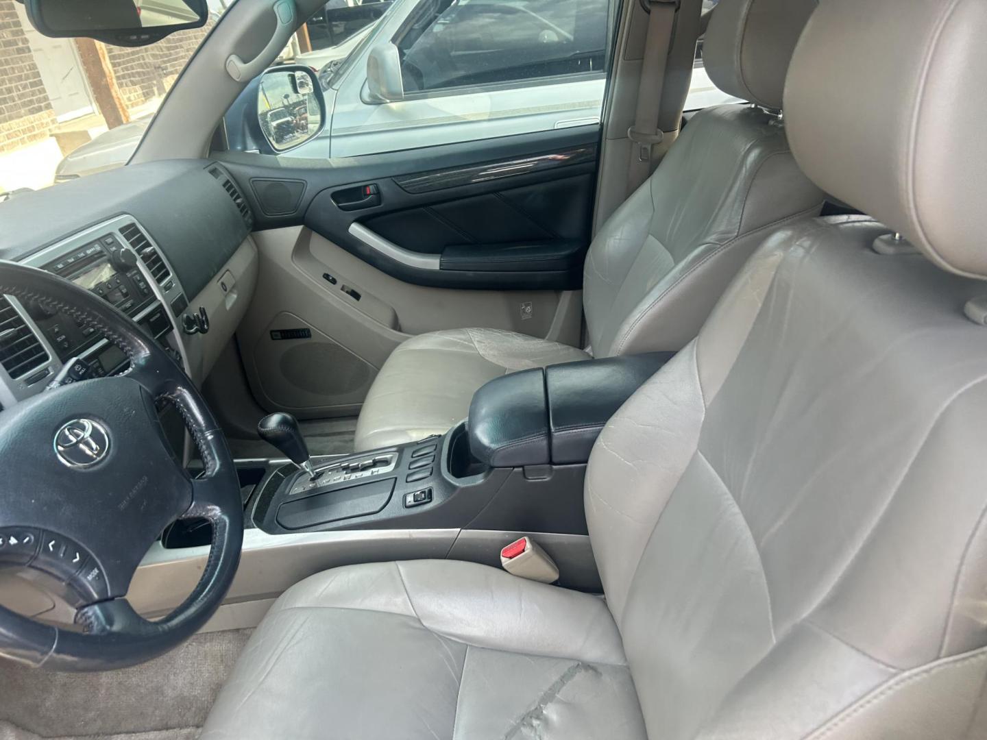 2003 Blue Toyota 4Runner Limited 2WD (JTEZT17RX30) with an 4.7L V8 DOHC 32V engine, located at 1687 Business 35 S, New Braunfels, TX, 78130, (830) 625-7159, 29.655487, -98.051491 - Photo#10