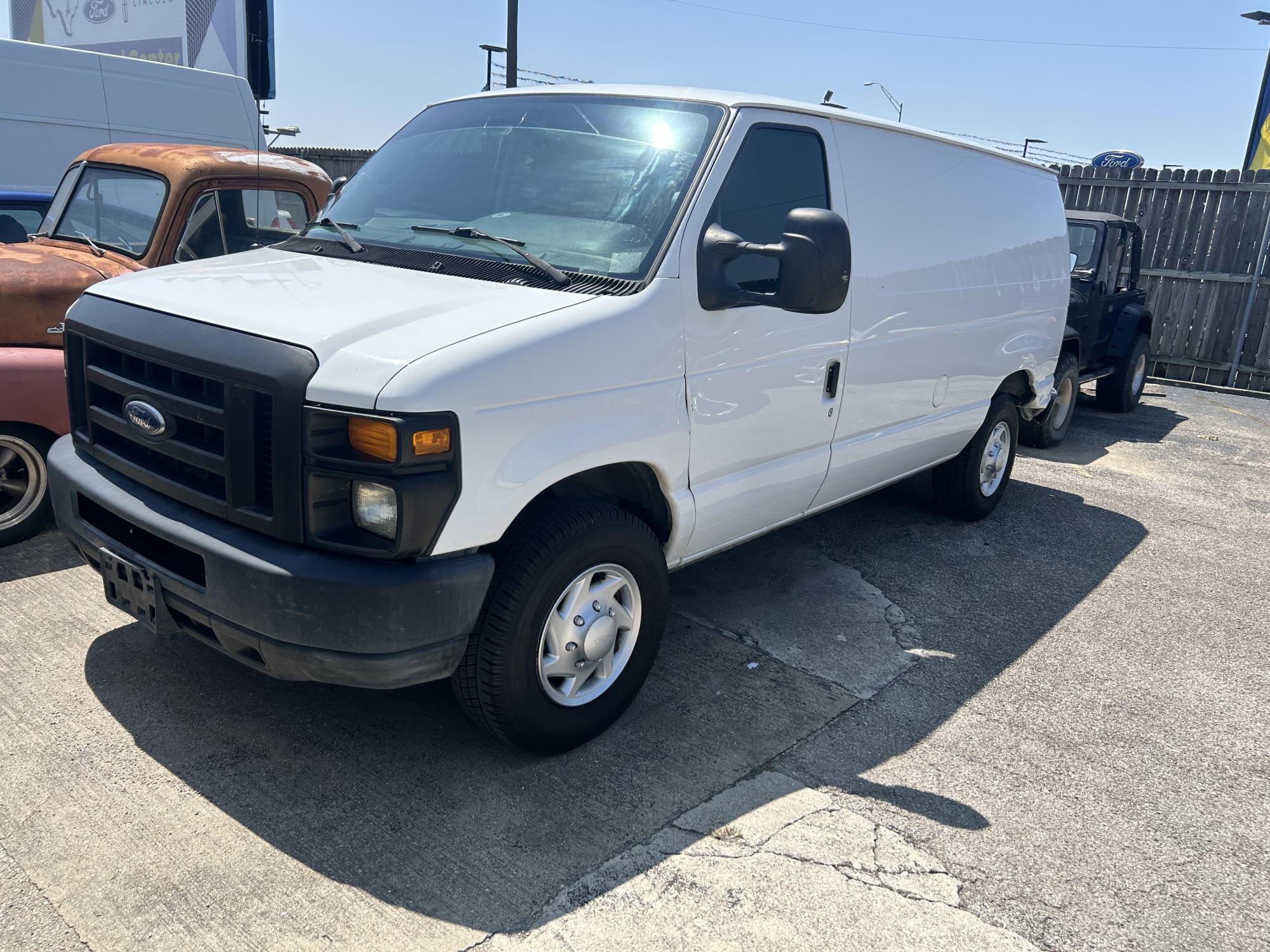 photo of 2011 Ford E-Series Van E-150