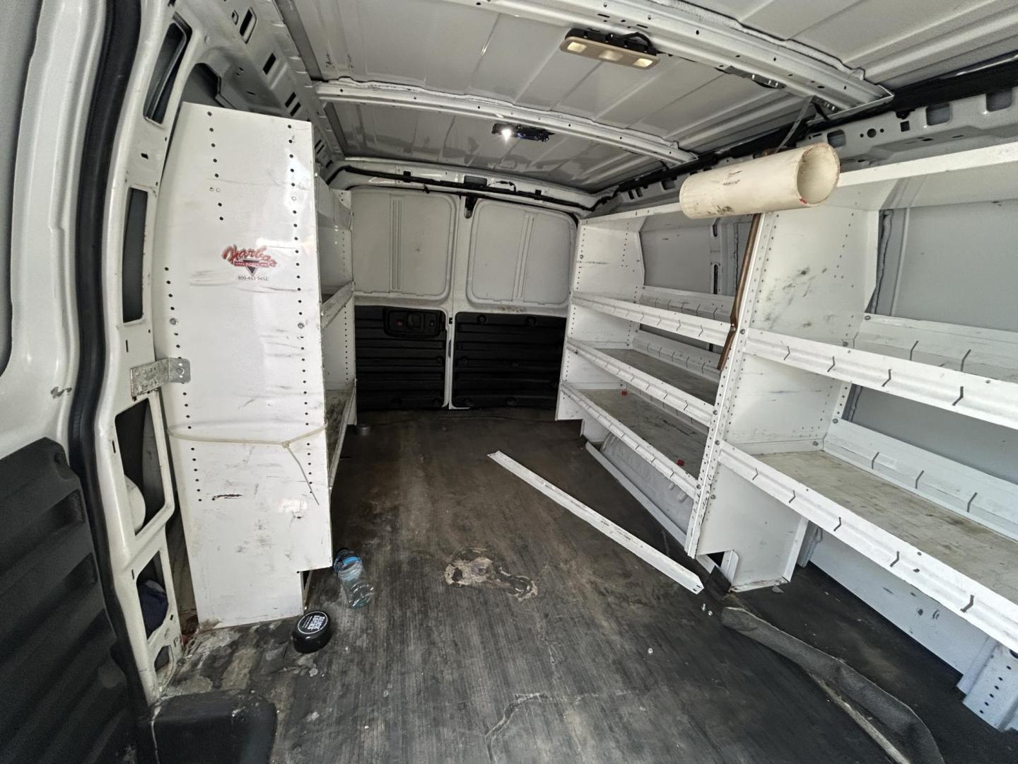 2020 White Chevrolet Express 2500 Cargo (1GCWGAFP9L1) with an 4.3L V6 engine, 6A transmission, located at 1687 Business 35 S, New Braunfels, TX, 78130, (830) 625-7159, 29.655487, -98.051491 - Photo#7