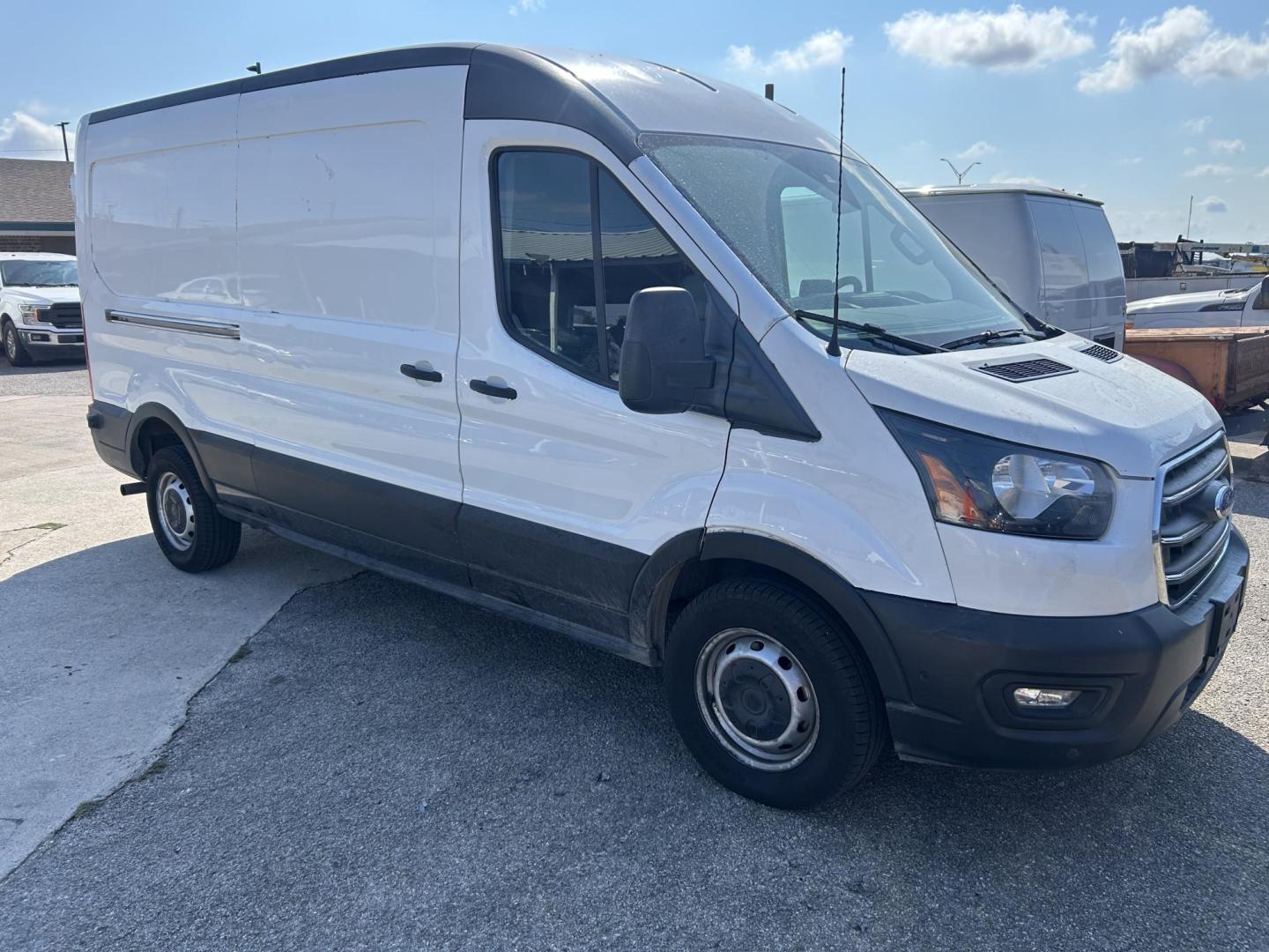 2020 White Ford Transit 250 Van Med. Roof w/Sliding Pass. 130-in. WB (1FTBR1C87LK) with an 3.5L V6 DOHC 24V engine, 6A transmission, located at 1687 Business 35 S, New Braunfels, TX, 78130, (830) 625-7159, 29.655487, -98.051491 - Photo#1