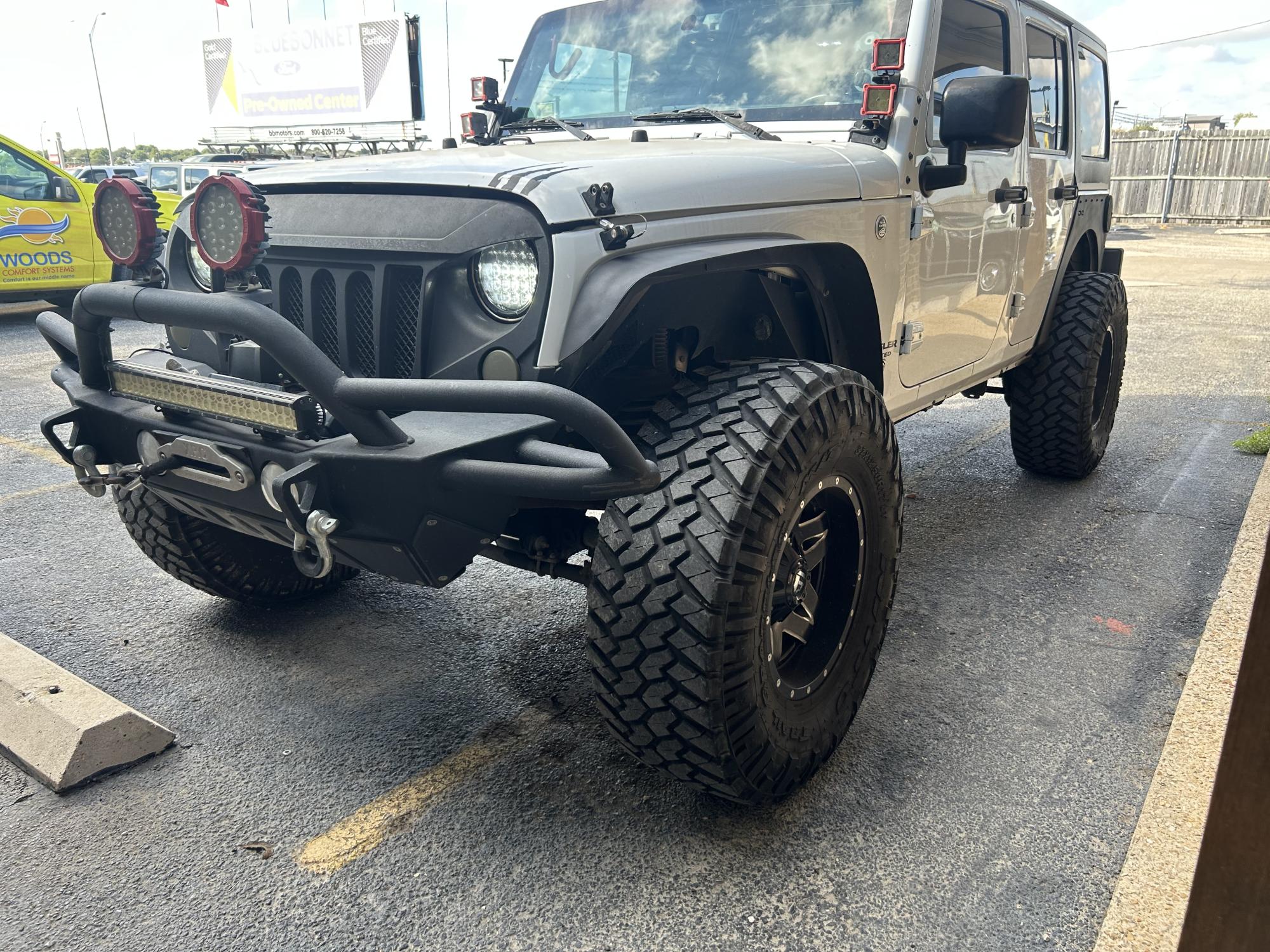 photo of 2016 Jeep Wrangler Unlimited Sahara 4WD