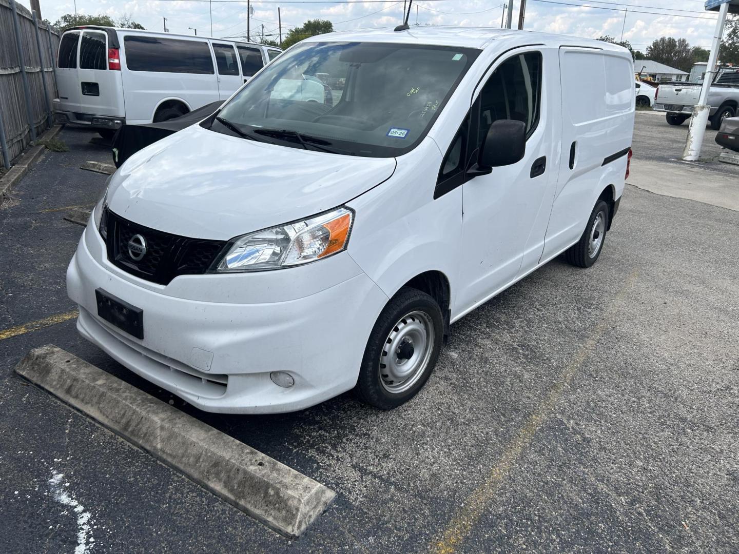 2021 White Nissan NV200 S (3N6CM0KN4MK) with an 2.0L L4 DOHC 16V engine, CVT transmission, located at 1687 Business 35 S, New Braunfels, TX, 78130, (830) 625-7159, 29.655487, -98.051491 - Photo#0
