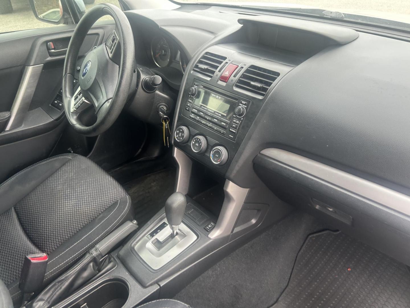2015 Silver Subaru Forester 2.5i Premium (JF2SJAFC7FH) with an 2.5L H4 SOHC 16V engine, 6-Speed Automatic transmission, located at 1687 Business 35 S, New Braunfels, TX, 78130, (830) 625-7159, 29.655487, -98.051491 - Photo#3