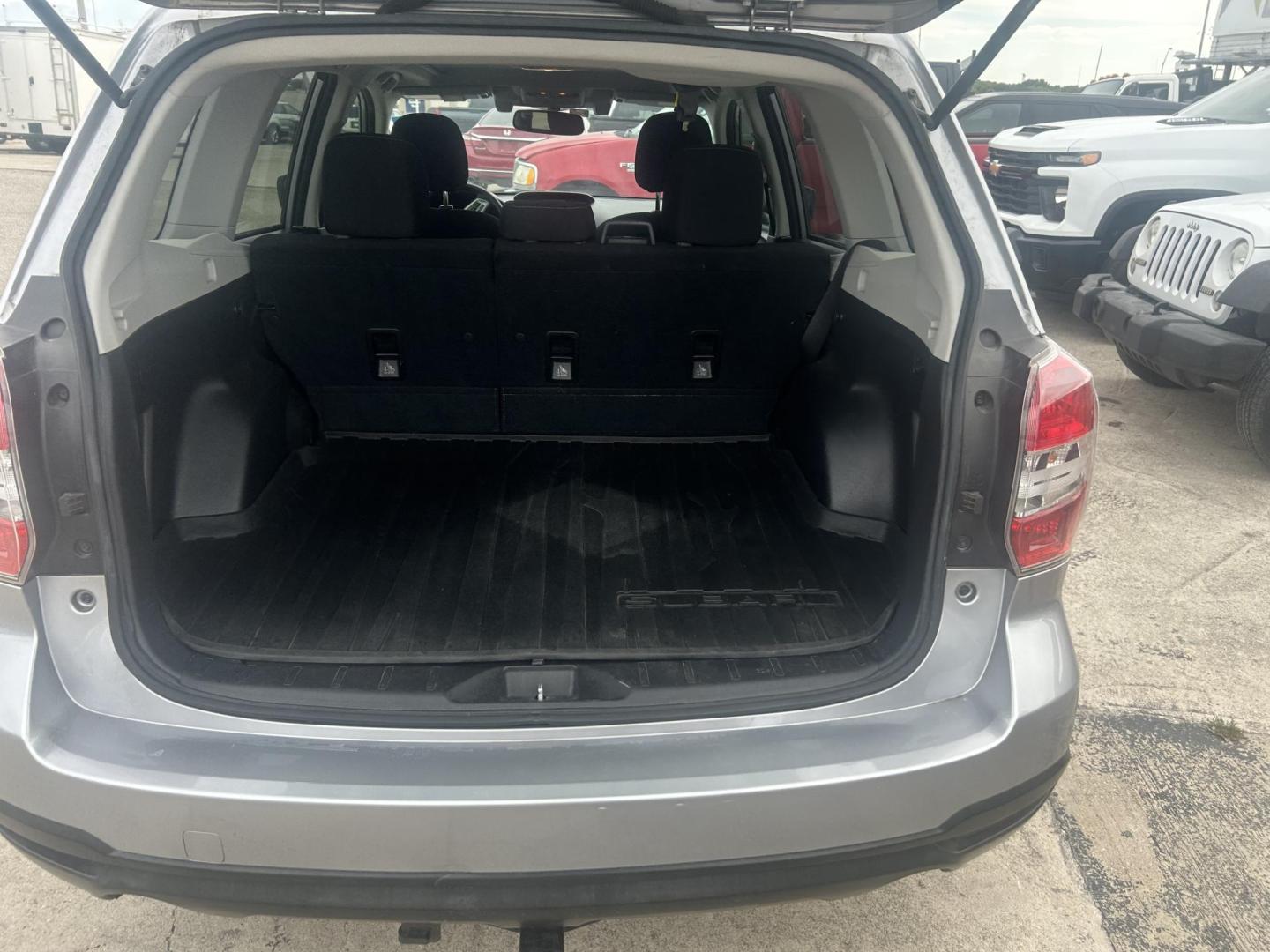 2015 Silver Subaru Forester 2.5i Premium (JF2SJAFC7FH) with an 2.5L H4 SOHC 16V engine, 6-Speed Automatic transmission, located at 1687 Business 35 S, New Braunfels, TX, 78130, (830) 625-7159, 29.655487, -98.051491 - Photo#7