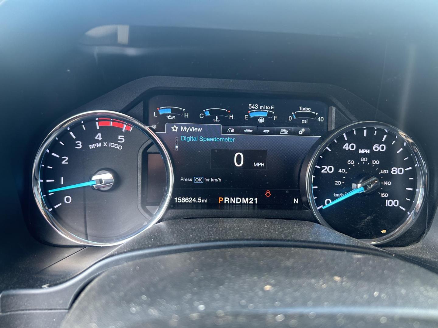 2019 White Ford F-350 SD Lariat Crew Cab 4WD (1FT8W3BT0KE) with an 6.7L V8 OHV 16V DIESEL engine, 6A transmission, located at 1687 Business 35 S, New Braunfels, TX, 78130, (830) 625-7159, 29.655487, -98.051491 - Photo#15