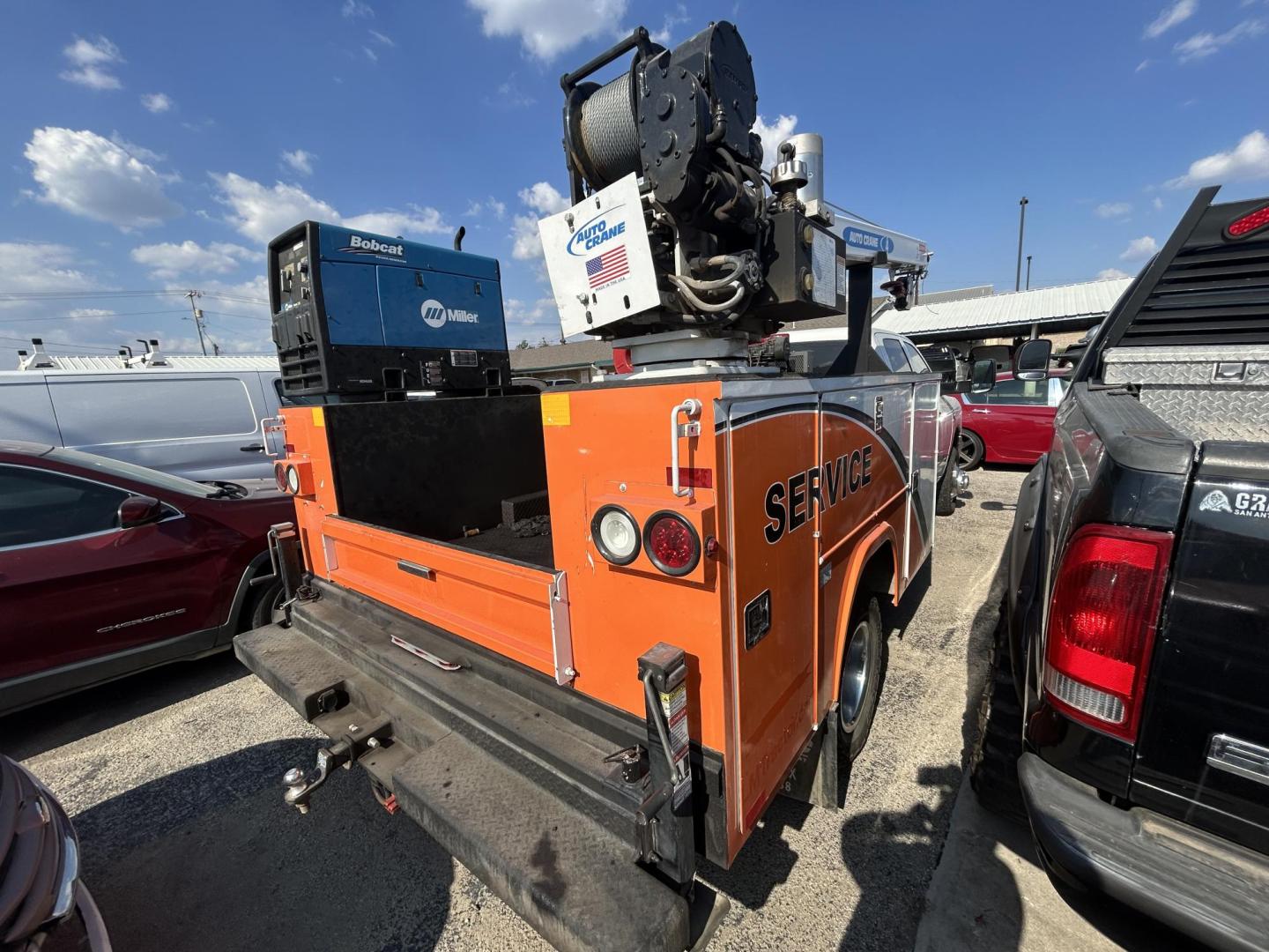 2020 White RAM 3500 Crew Cab 4WD DRW (3C7WRTCL6LG) with an 6.7L L6 OHV 24V TURBO DIESEL engine, 6A transmission, located at 1687 Business 35 S, New Braunfels, TX, 78130, (830) 625-7159, 29.655487, -98.051491 - Photo#7