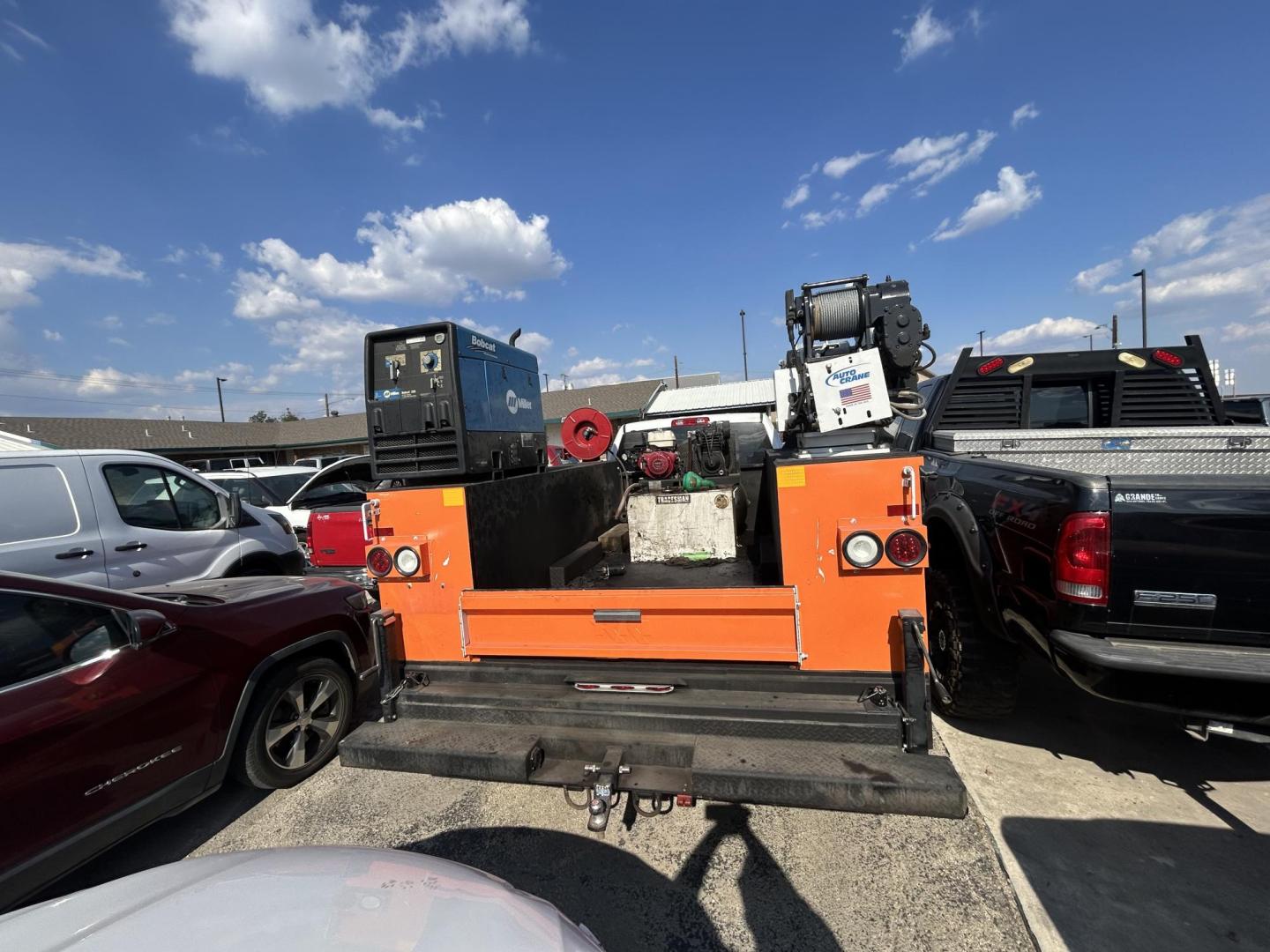 2020 White RAM 3500 Crew Cab 4WD DRW (3C7WRTCL6LG) with an 6.7L L6 OHV 24V TURBO DIESEL engine, 6A transmission, located at 1687 Business 35 S, New Braunfels, TX, 78130, (830) 625-7159, 29.655487, -98.051491 - Photo#8