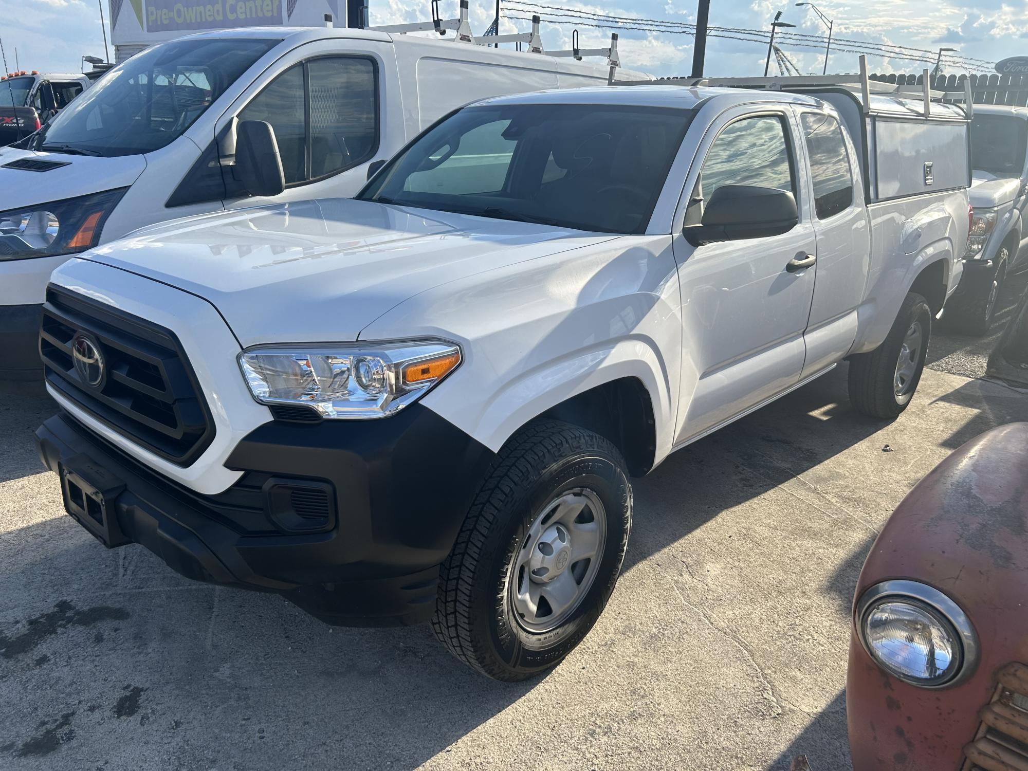 photo of 2022 Toyota Tacoma SR5 Access Cab I4 6AT 2WD