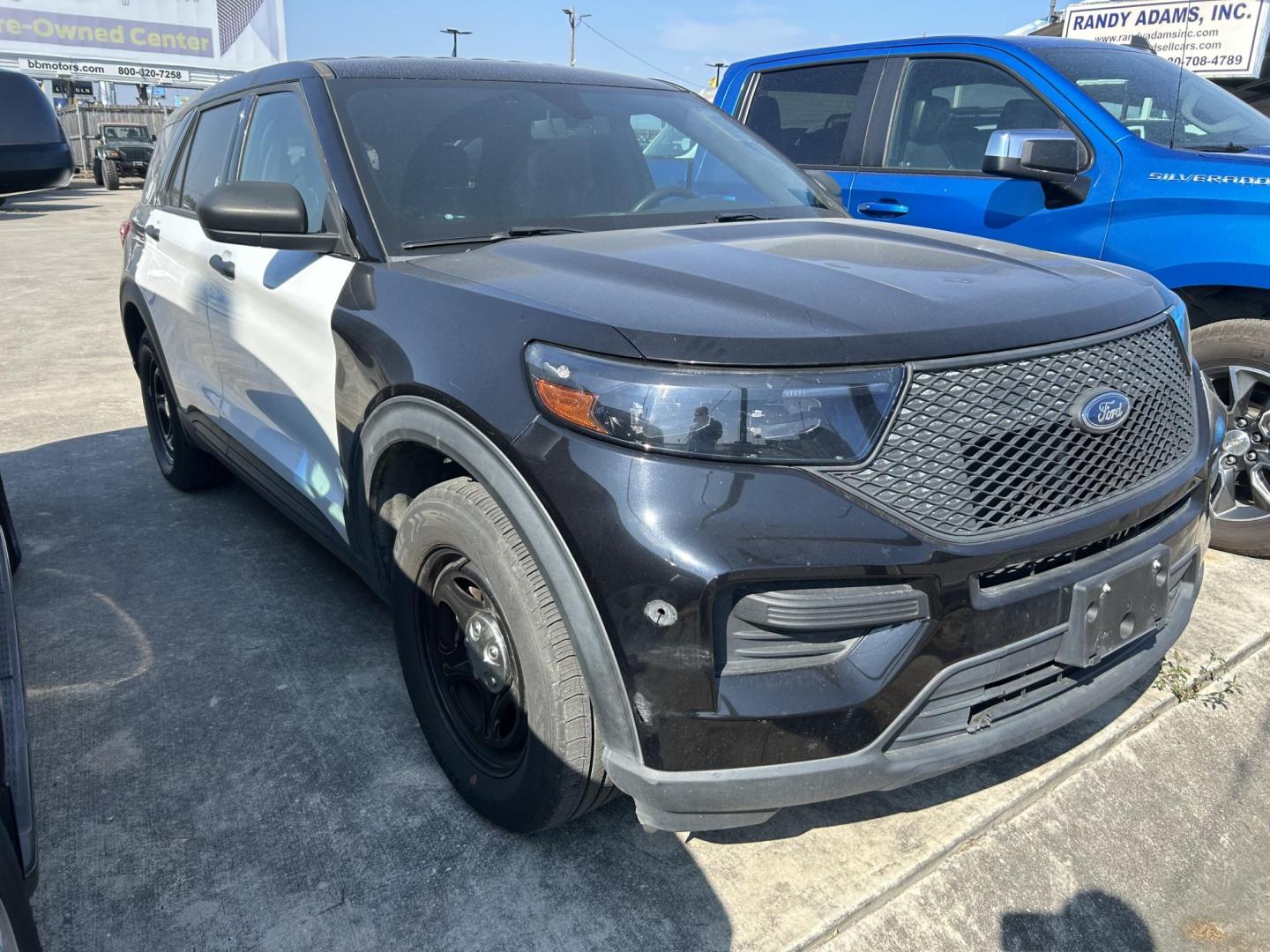 2021 Black Ford Explorer Police 4WD (1FM5K8AB6MG) with an 3.3L V6 DOHC 24V engine, 10A transmission, located at 1687 Business 35 S, New Braunfels, TX, 78130, (830) 625-7159, 29.655487, -98.051491 - Photo#4