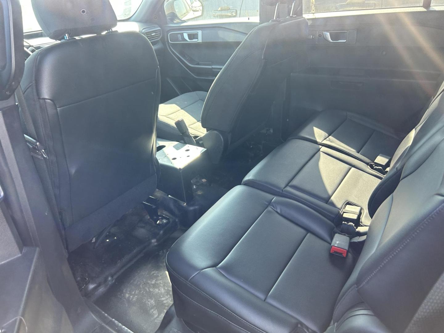 2021 Black Ford Explorer Police 4WD (1FM5K8AB6MG) with an 3.3L V6 DOHC 24V engine, 10A transmission, located at 1687 Business 35 S, New Braunfels, TX, 78130, (830) 625-7159, 29.655487, -98.051491 - Photo#7
