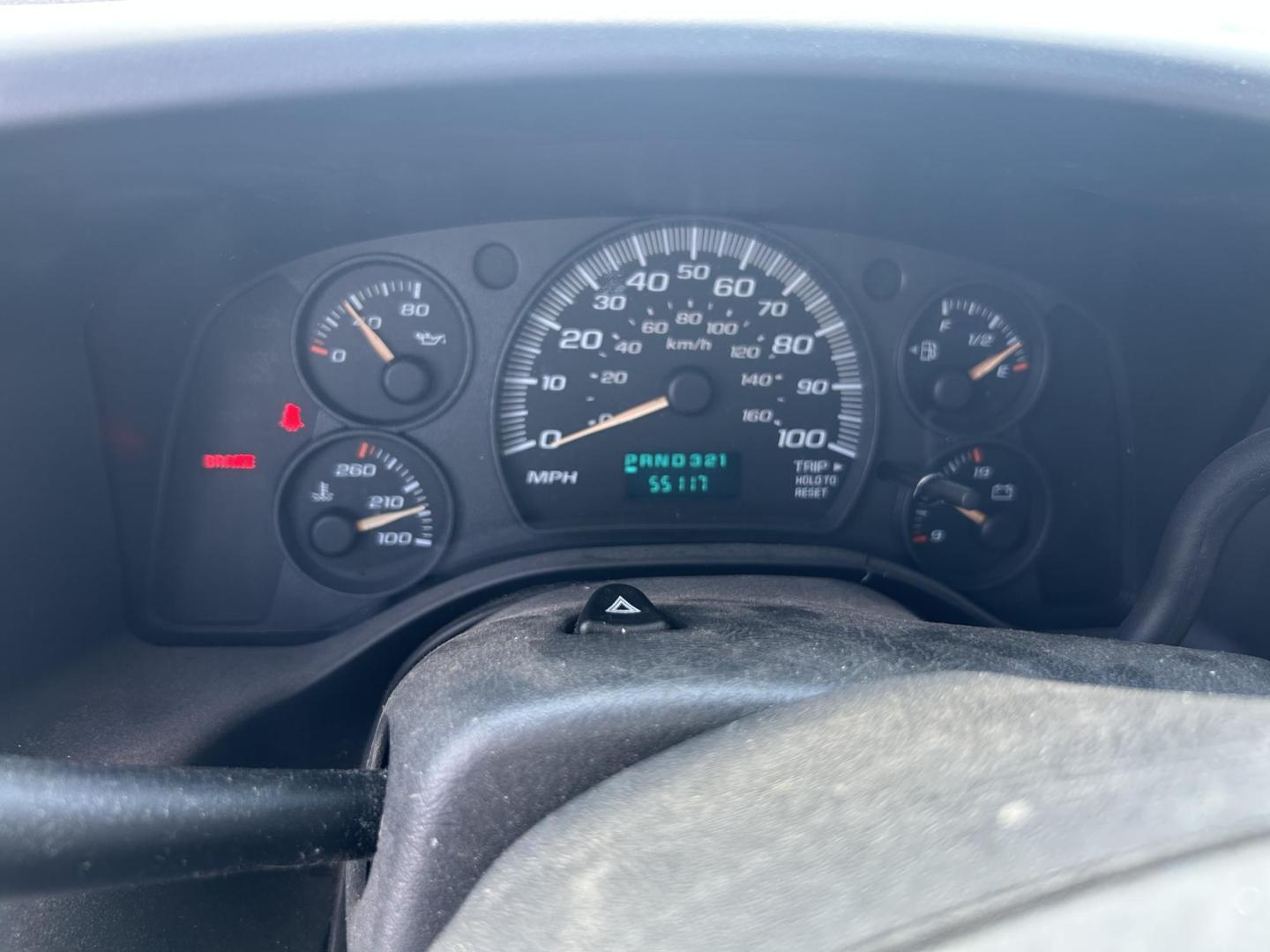 2007 White Chevrolet Express 3500 Cargo (1GBHG31V071) with an 4.8L V8 OHV 16V engine, 4-Speed Automatic Overdrive transmission, located at 1687 Business 35 S, New Braunfels, TX, 78130, (830) 625-7159, 29.655487, -98.051491 - Photo#12