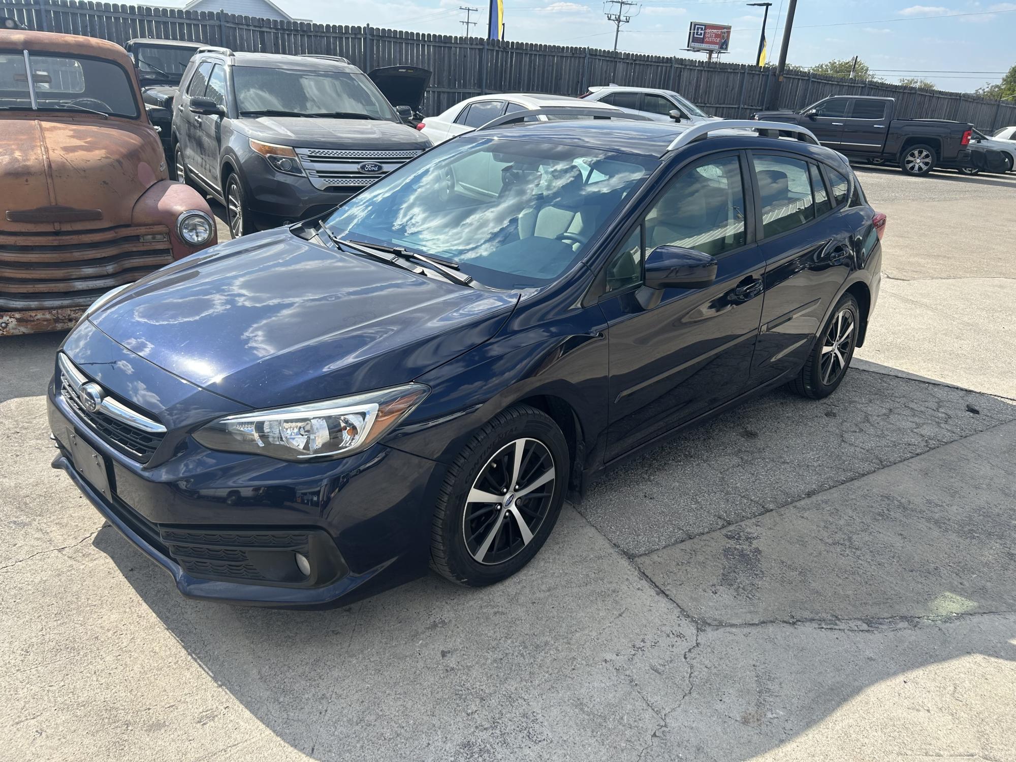 photo of 2021 Subaru Impreza 2.0i Premium CVT 5-Door