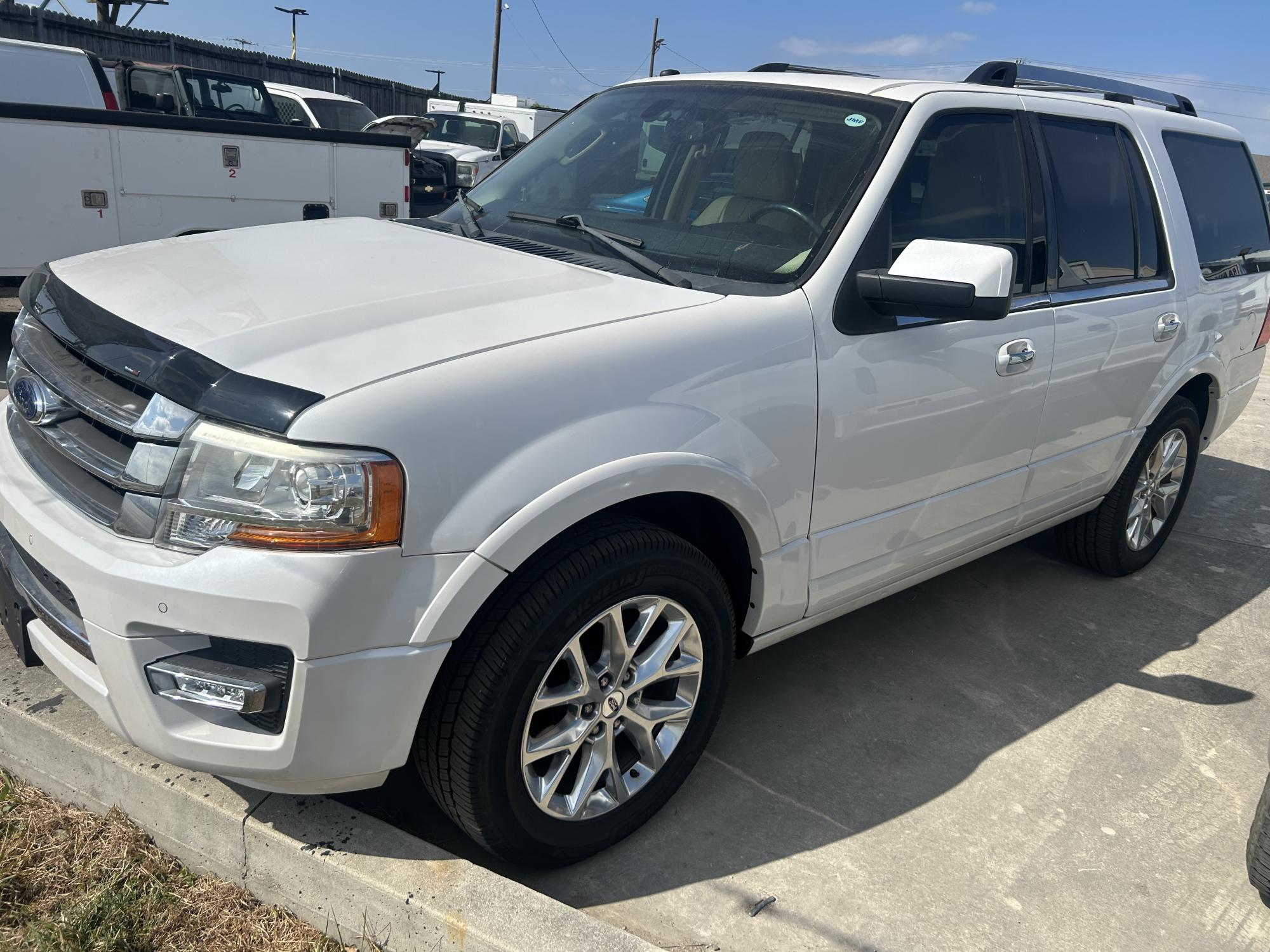 photo of 2017 Ford Expedition Limited 2WD