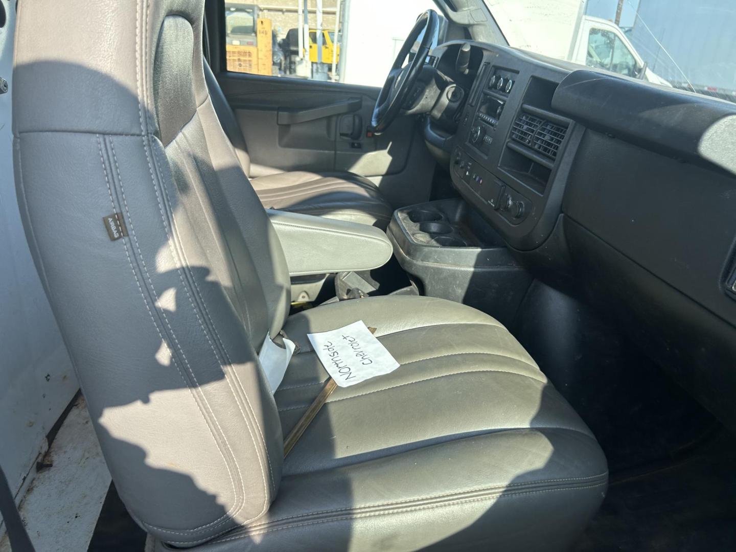 2021 White Chevrolet Express 2500 Cargo (1GCWGAFP2M1) with an 4.3L V6 engine, 6A transmission, located at 1687 Business 35 S, New Braunfels, TX, 78130, (830) 625-7159, 29.655487, -98.051491 - Photo#6