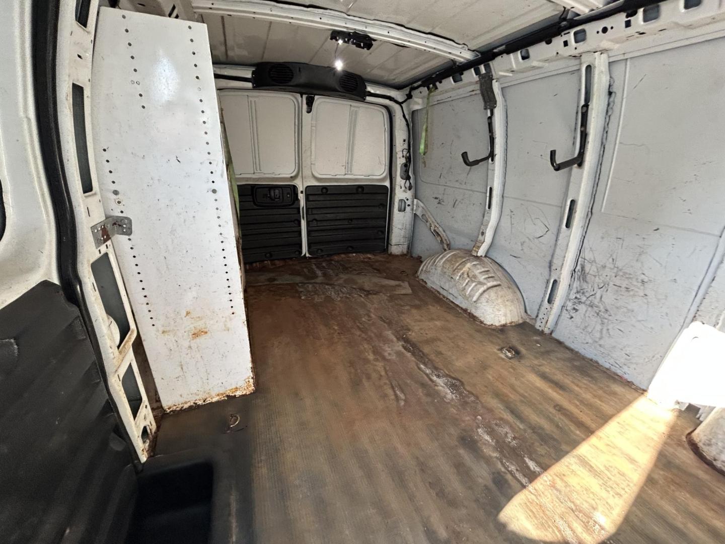 2021 White Chevrolet Express 2500 Cargo (1GCWGAFP2M1) with an 4.3L V6 engine, 6A transmission, located at 1687 Business 35 S, New Braunfels, TX, 78130, (830) 625-7159, 29.655487, -98.051491 - Photo#11