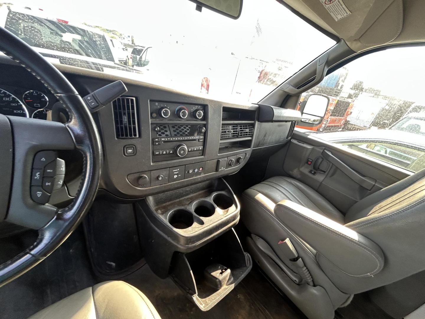 2021 White Chevrolet Express 2500 Cargo (1GCWGAFP2M1) with an 4.3L V6 engine, 6A transmission, located at 1687 Business 35 S, New Braunfels, TX, 78130, (830) 625-7159, 29.655487, -98.051491 - Photo#8